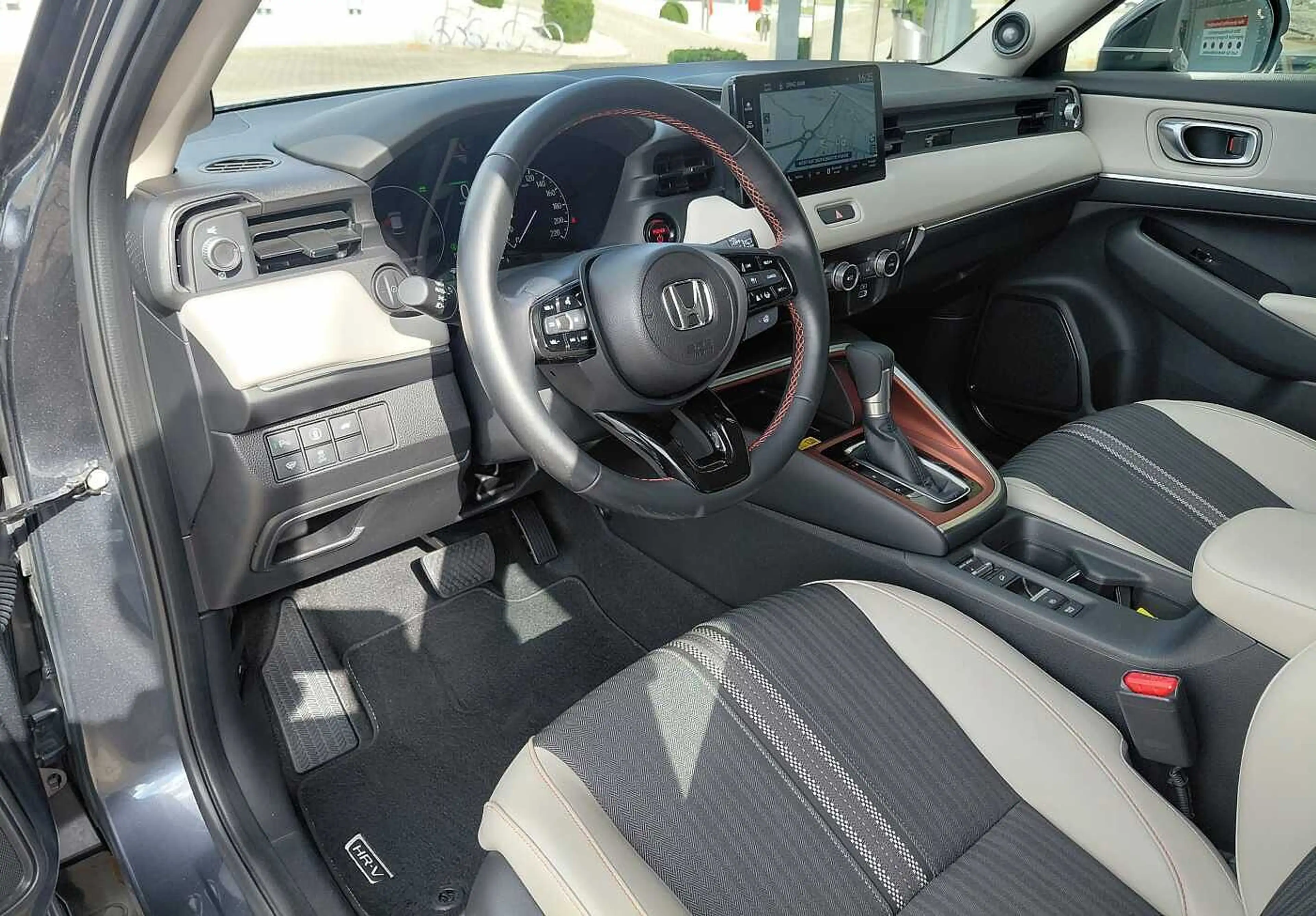 Honda HR-V Hybrid e:HEV 1.5 i-MMD Advance Style — photo 13