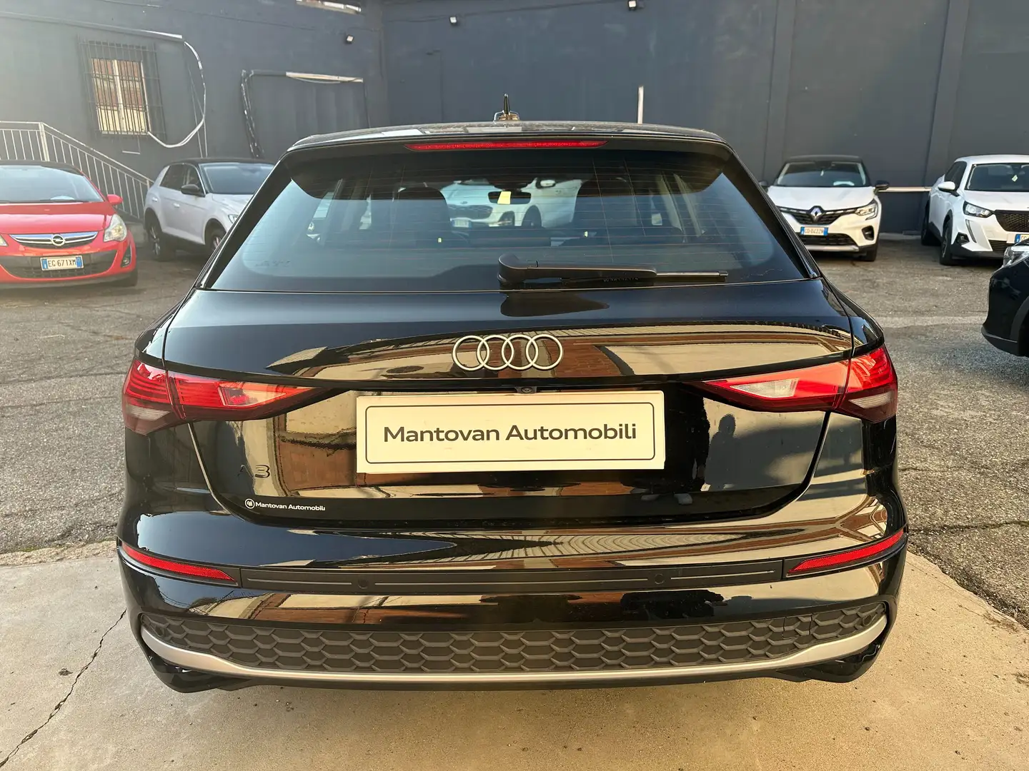 Audi A3 1.5 tfsi mhev Business 116cv s-tronic NO VINCOLI Nero - 2