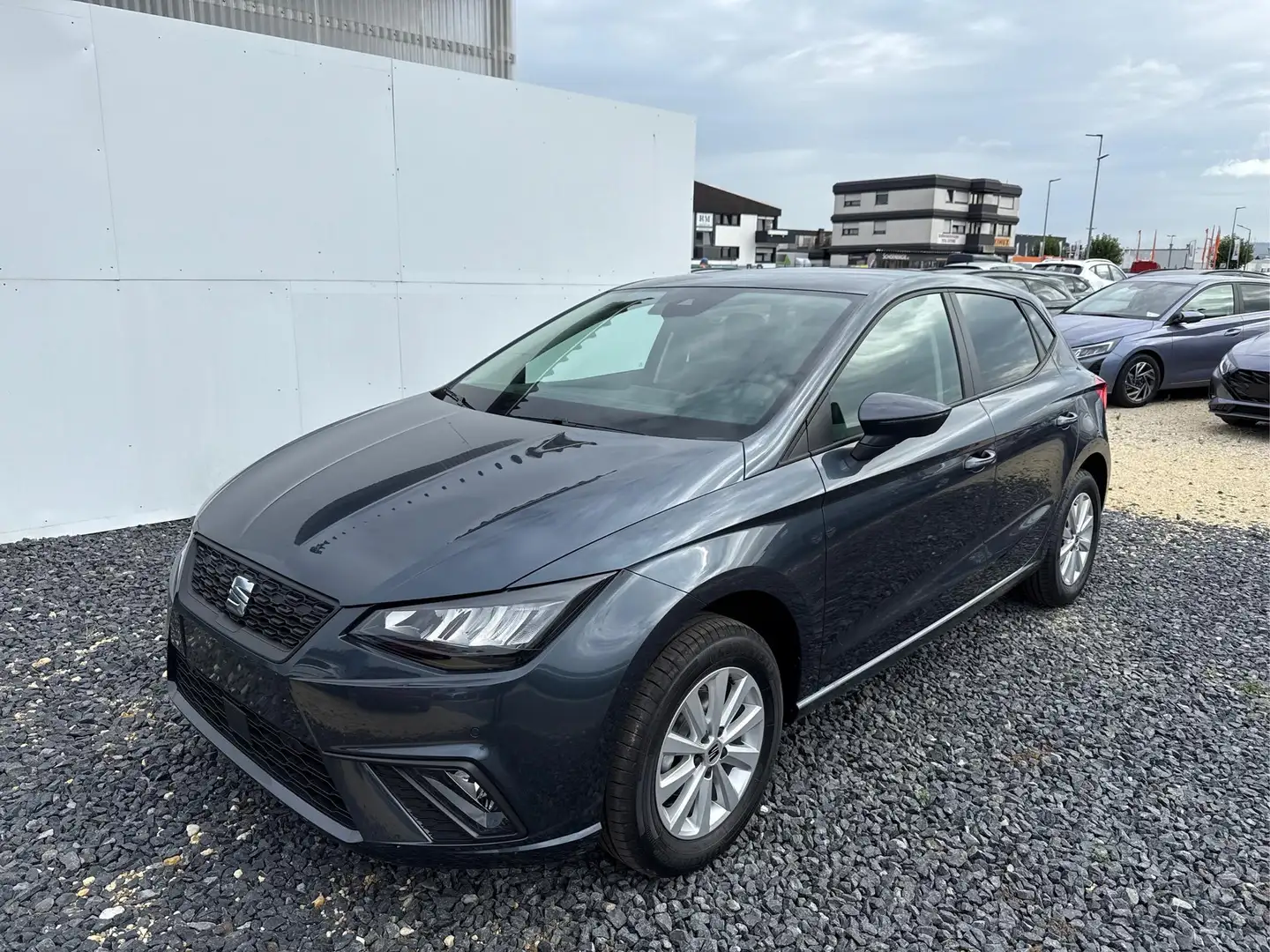SEAT Ibiza STYLE 1.0 TSI PDC v+h KLIMAAUTOMATIK TEMPOMAT A... Grijs - 1
