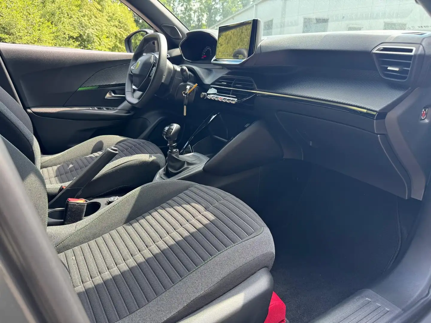 Peugeot 2008 ACTIVE Grijs - 2
