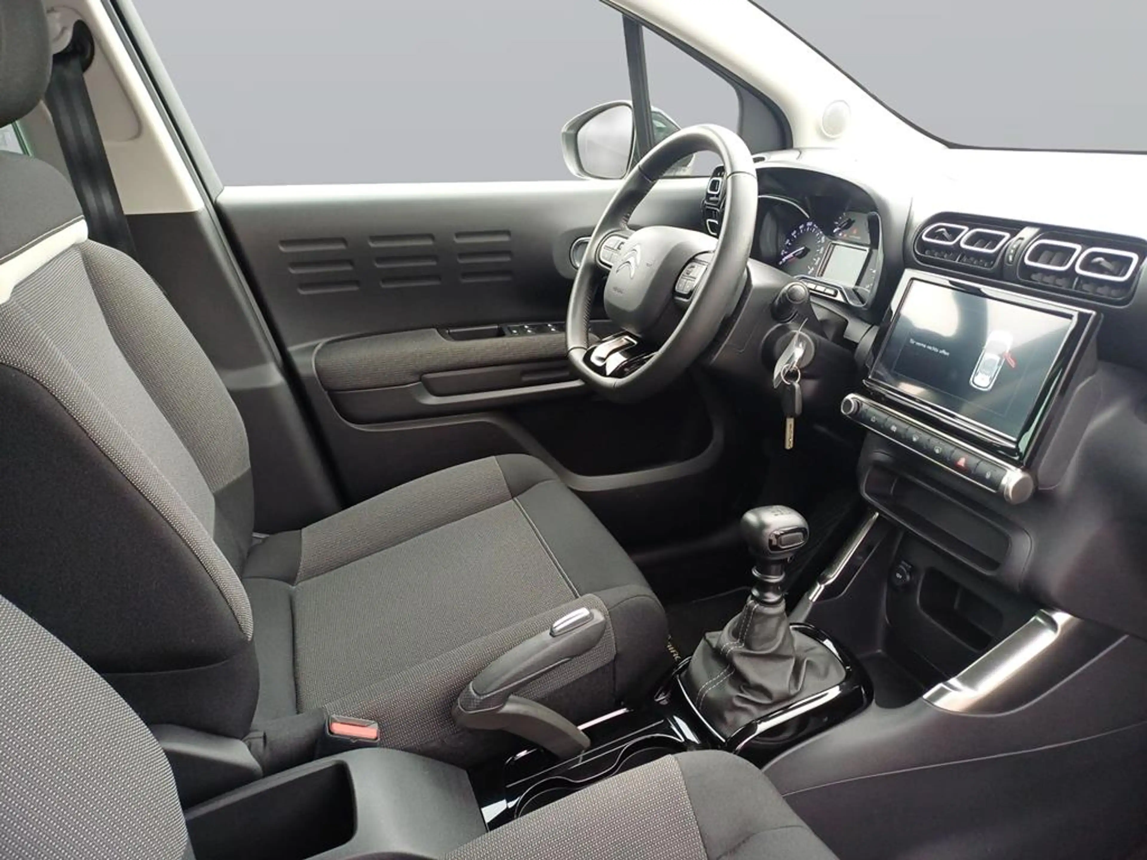 Citroen C3 Aircross PureTech 110 S&S Shine — photo 11
