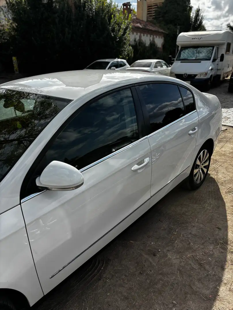 Volkswagen Passat Passat 2.0TDI CR Edition Plus 110 Edition Plus Білий - 1