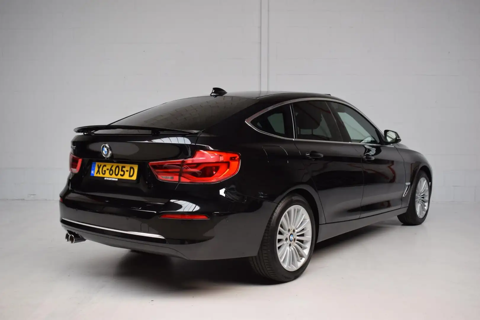 BMW 320 3-serie Gran Turismo 320i High Executive ORG.NED / Zwart - 2