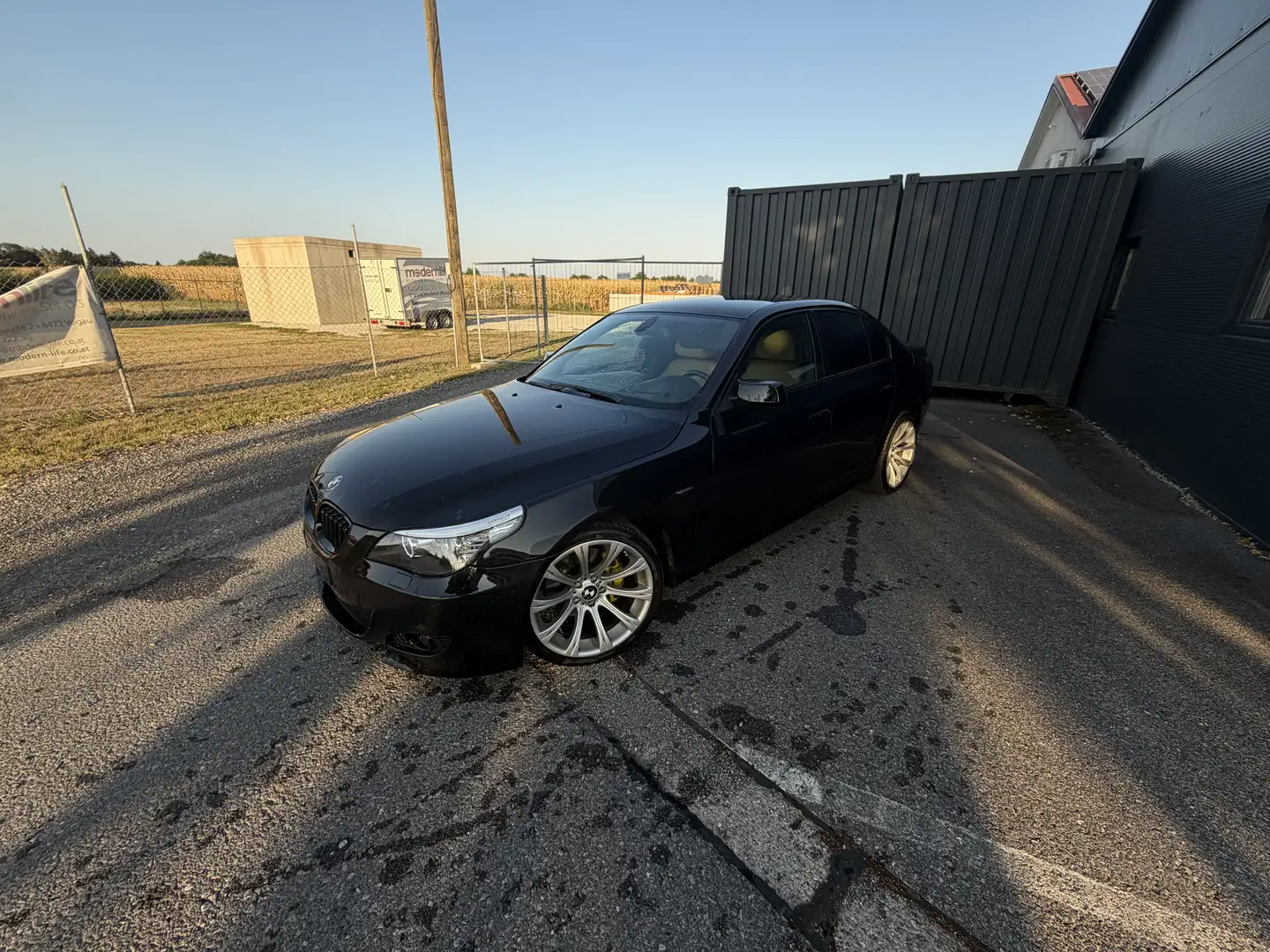 BMW 525 Österreich-Paket Schwarz - 1