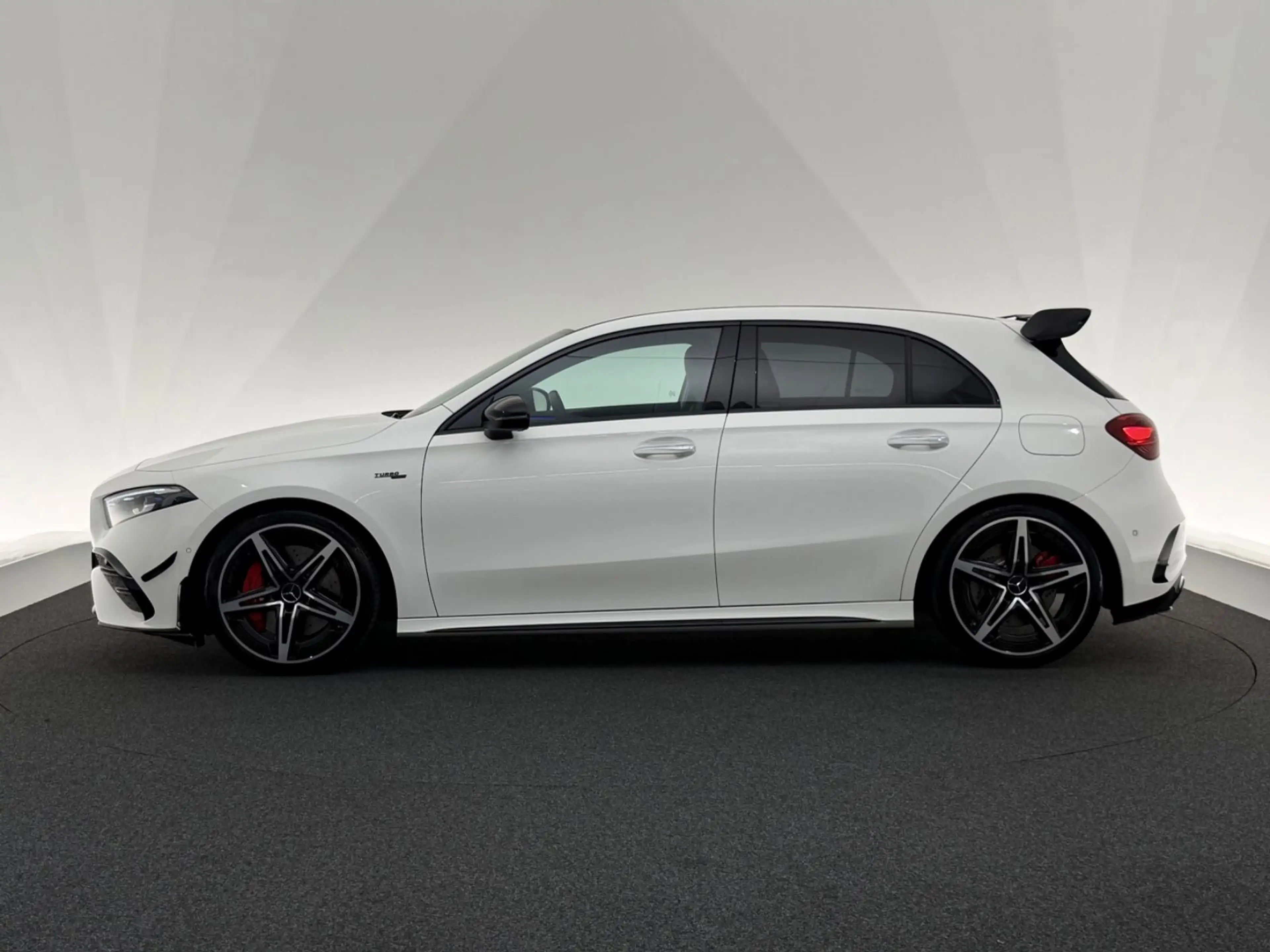 Mercedes-Benz A 35 AMG A35 AMG 4Ma.*AERO*NIGHT-MULTIBEAM-BURMESTER-ARC — photo 4