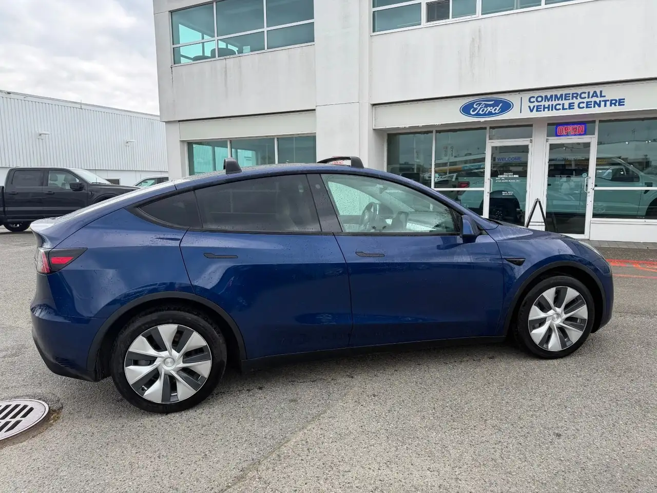 Tesla Model Y снимка Tesla Model Y