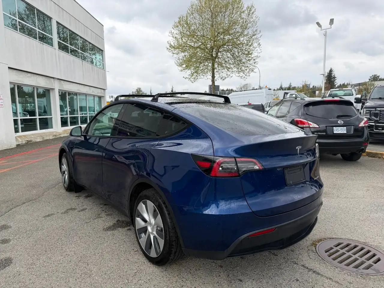 Tesla Model Y снимка Tesla Model Y