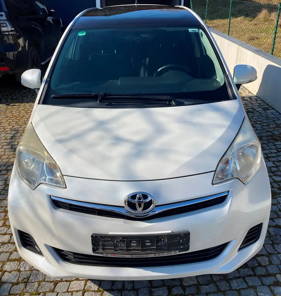 Toyota Verso-S