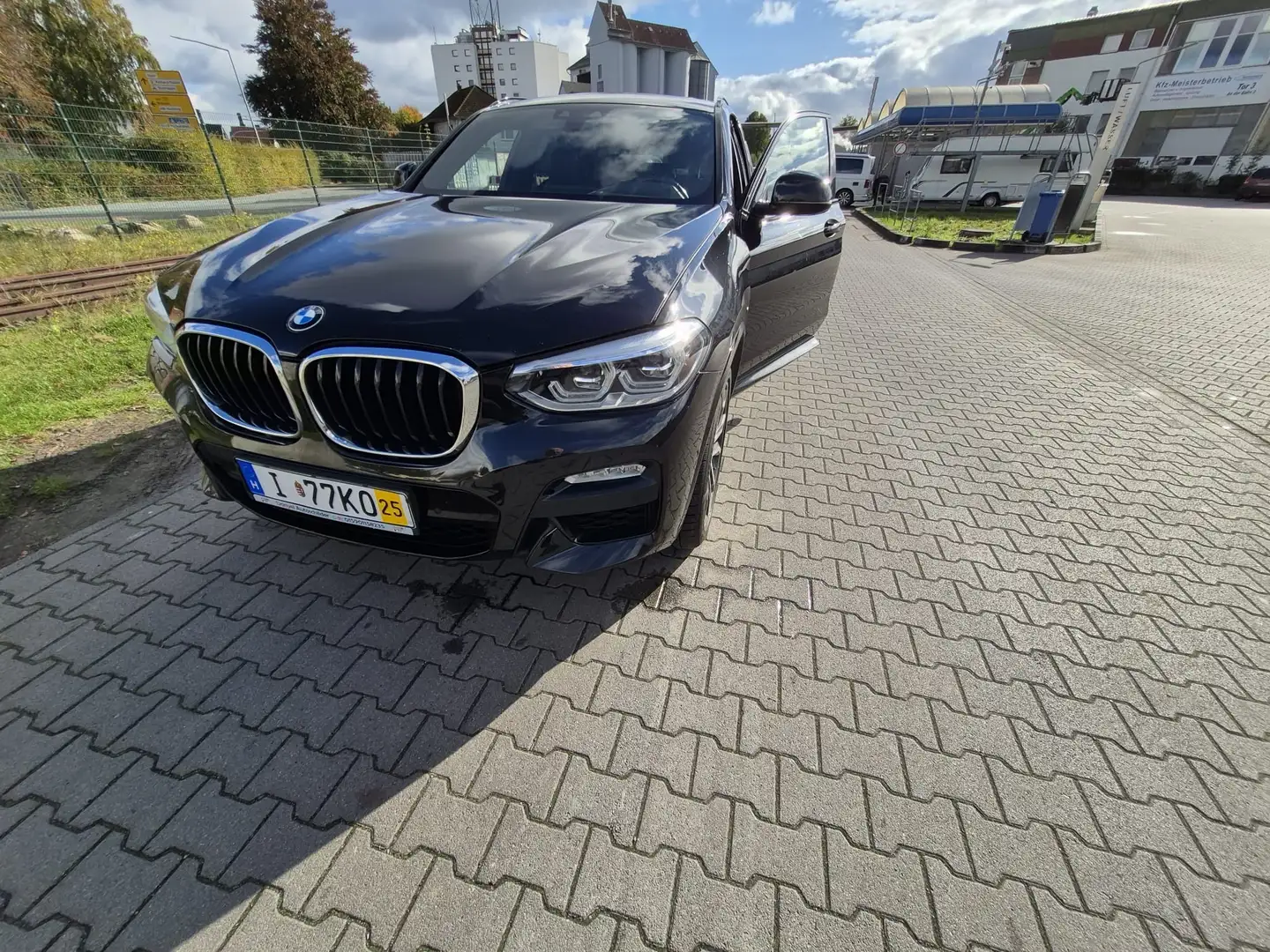 BMW X4 X4 xDrive20d Aut. xLine Schwarz - 1