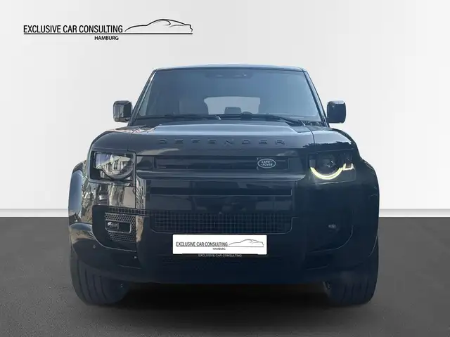 Land Rover Defender 110 view 2