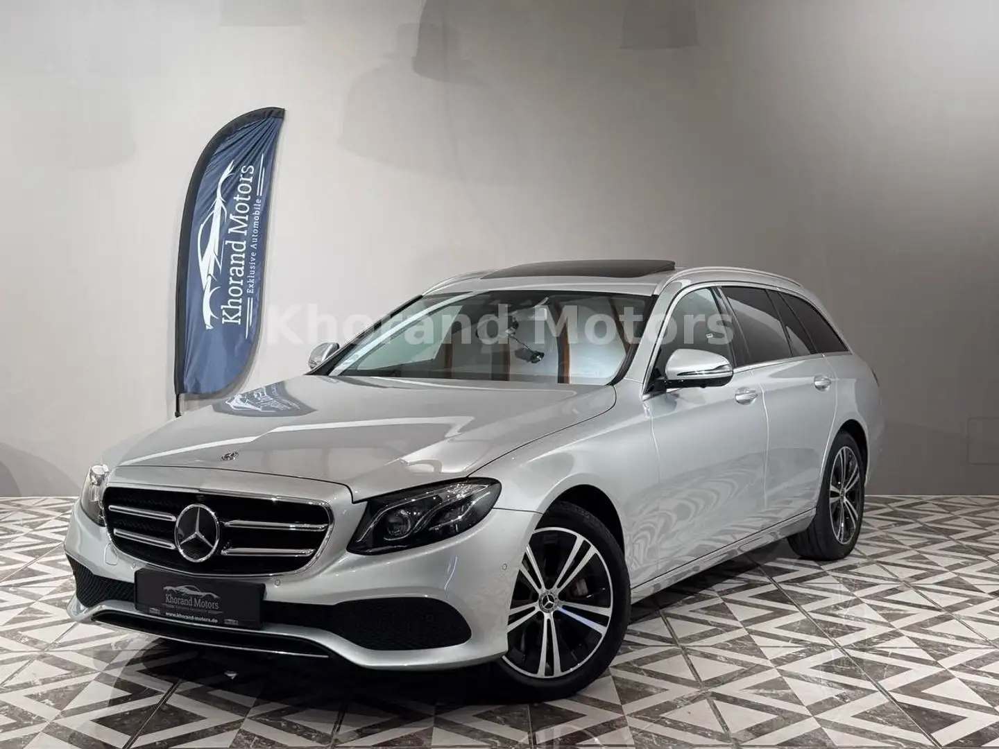 Mercedes-Benz E 400 d 4Matic Avantgarde Argent - 1