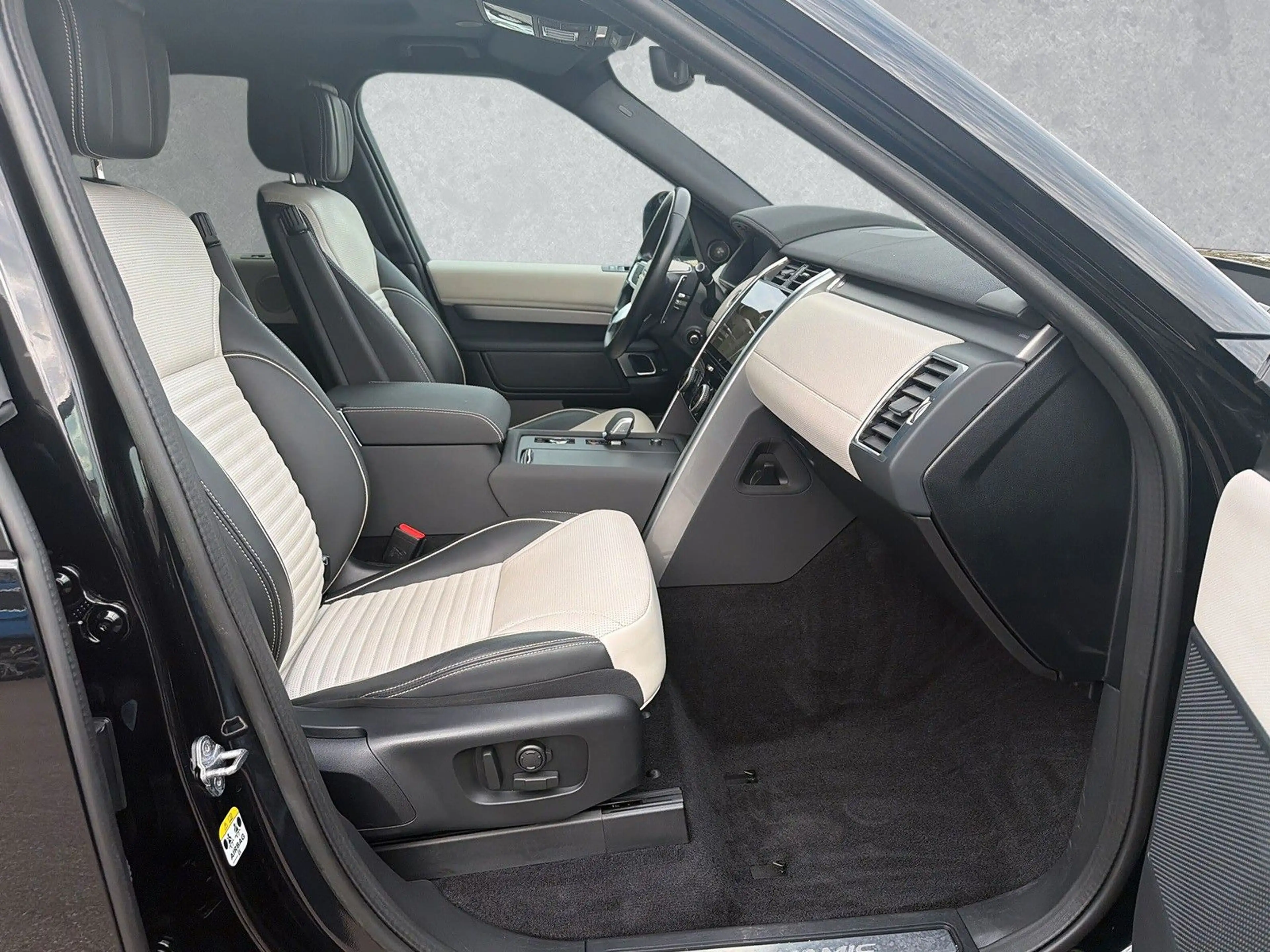 Land Rover Discovery D300 AWD R-DYNAMIC HSE 7-Sitzer AHK — photo 3