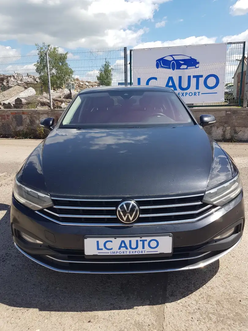 Volkswagen Passat Elegance Schwarz - 1