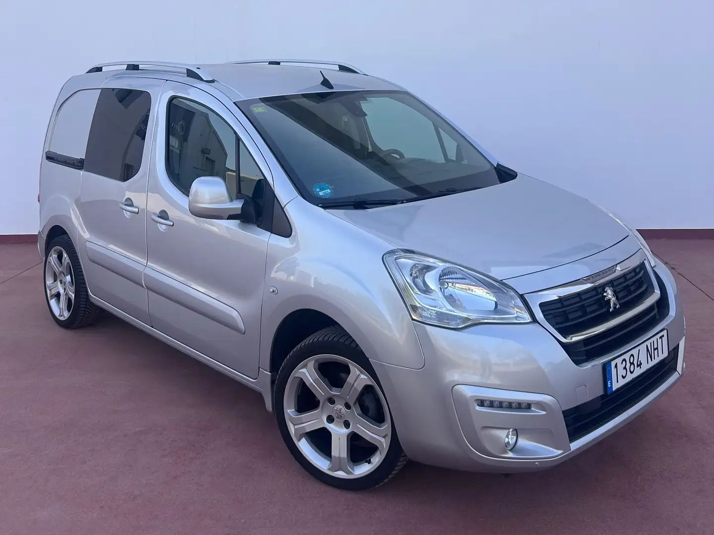 Peugeot Partner Peugeot Partner - 1.6 HDI - 120cv - ITV hasta 04/27 Plateado - 1