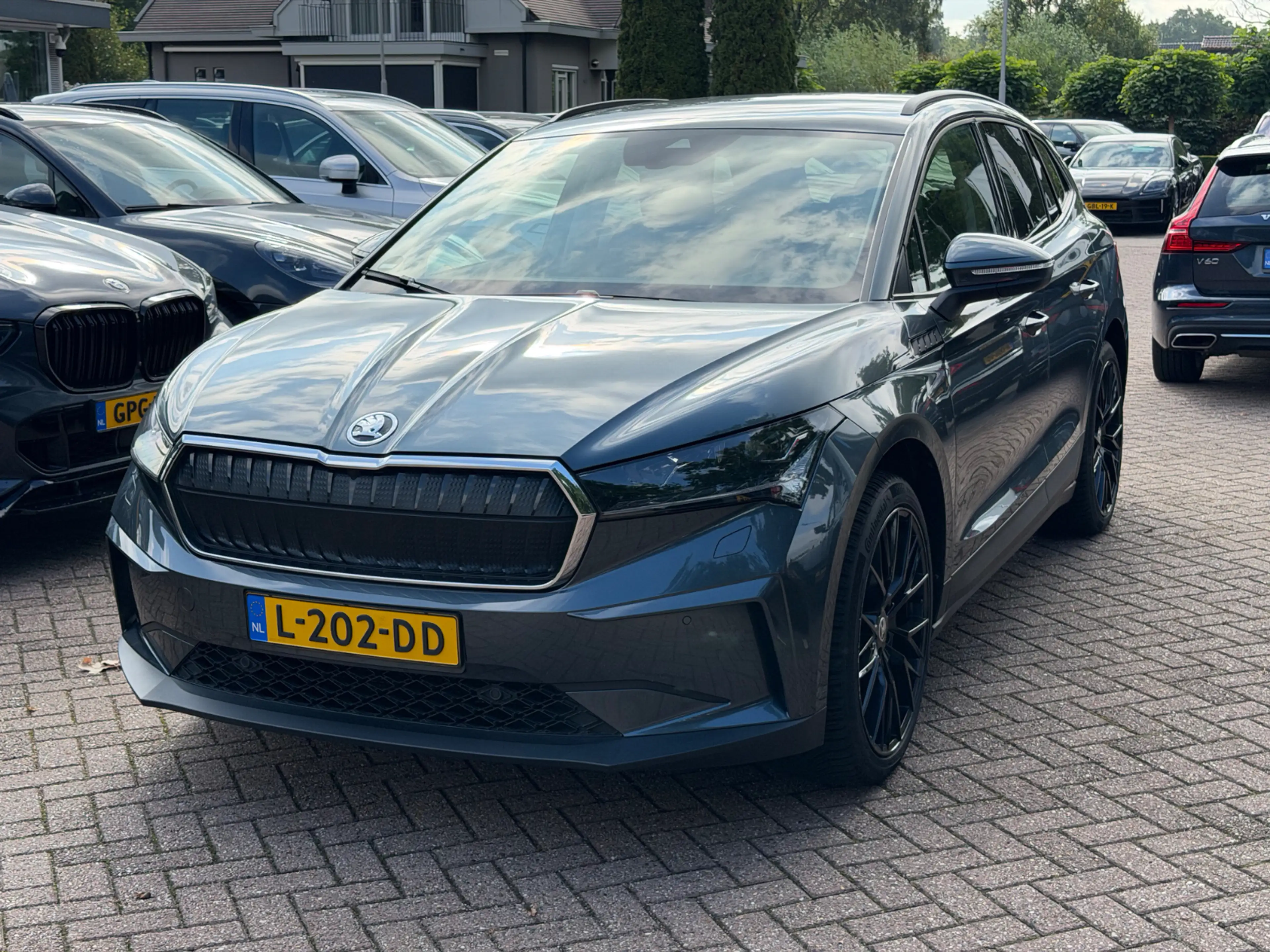 Skoda Enyaq iV 60 First Edition / Camera / CarPlay / Keyless /