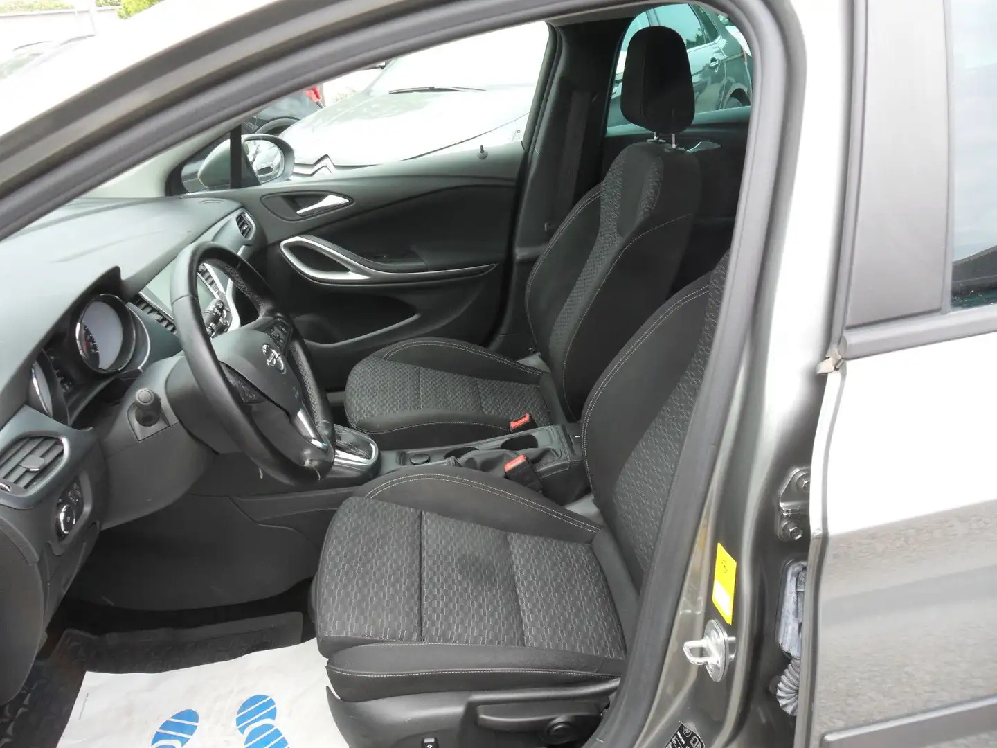 Opel Astra ST 1.6 Diesel Edition NAVI/AHK Netto7891 Grau - 2
