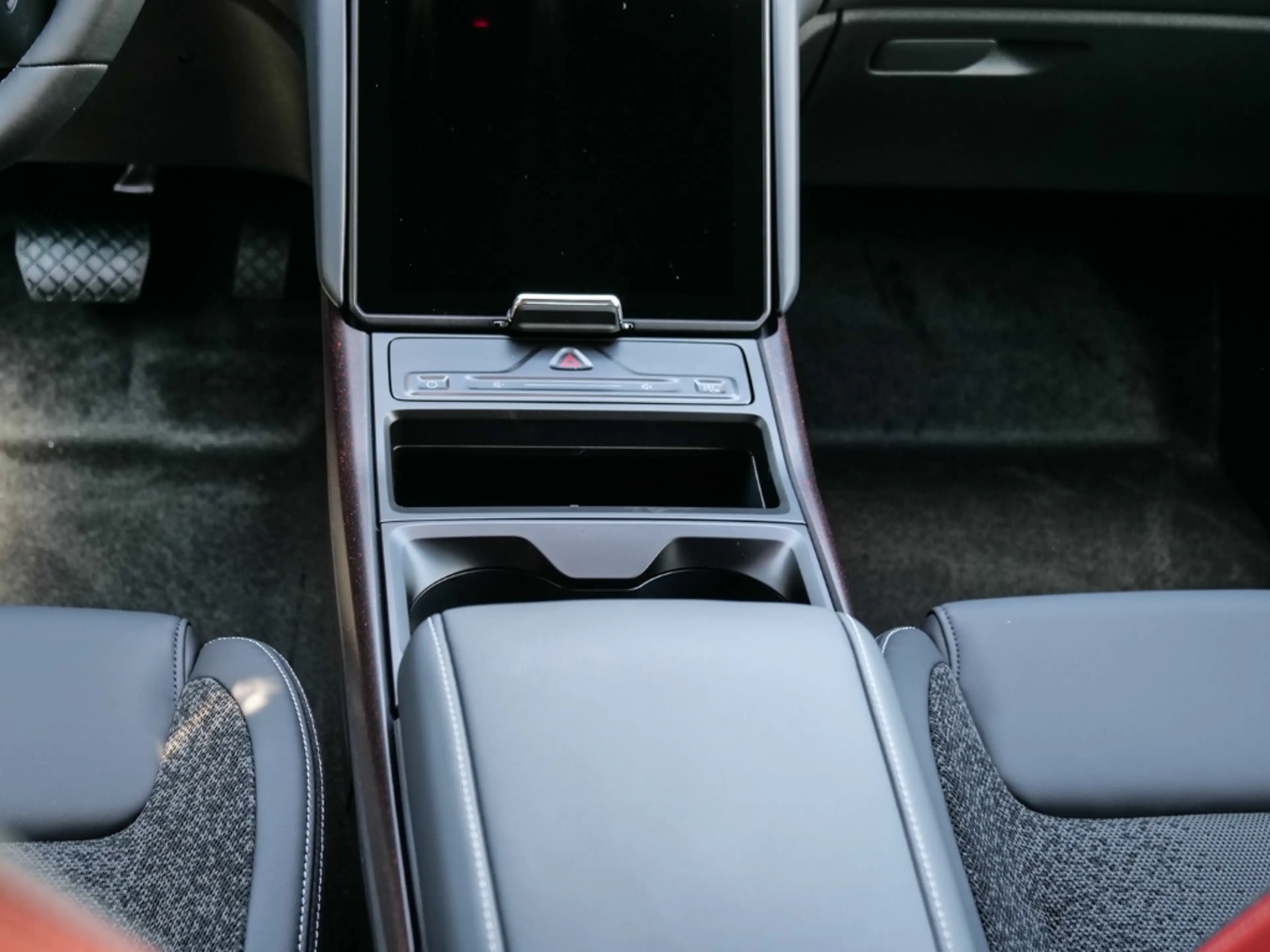 Ford Explorer COLLECTION RWD FAP Wärmepumpe B&O — photo 11