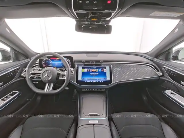 Mercedes-Benz E 300 e T AMG LINE PANO HSD AHK Ansicht 6