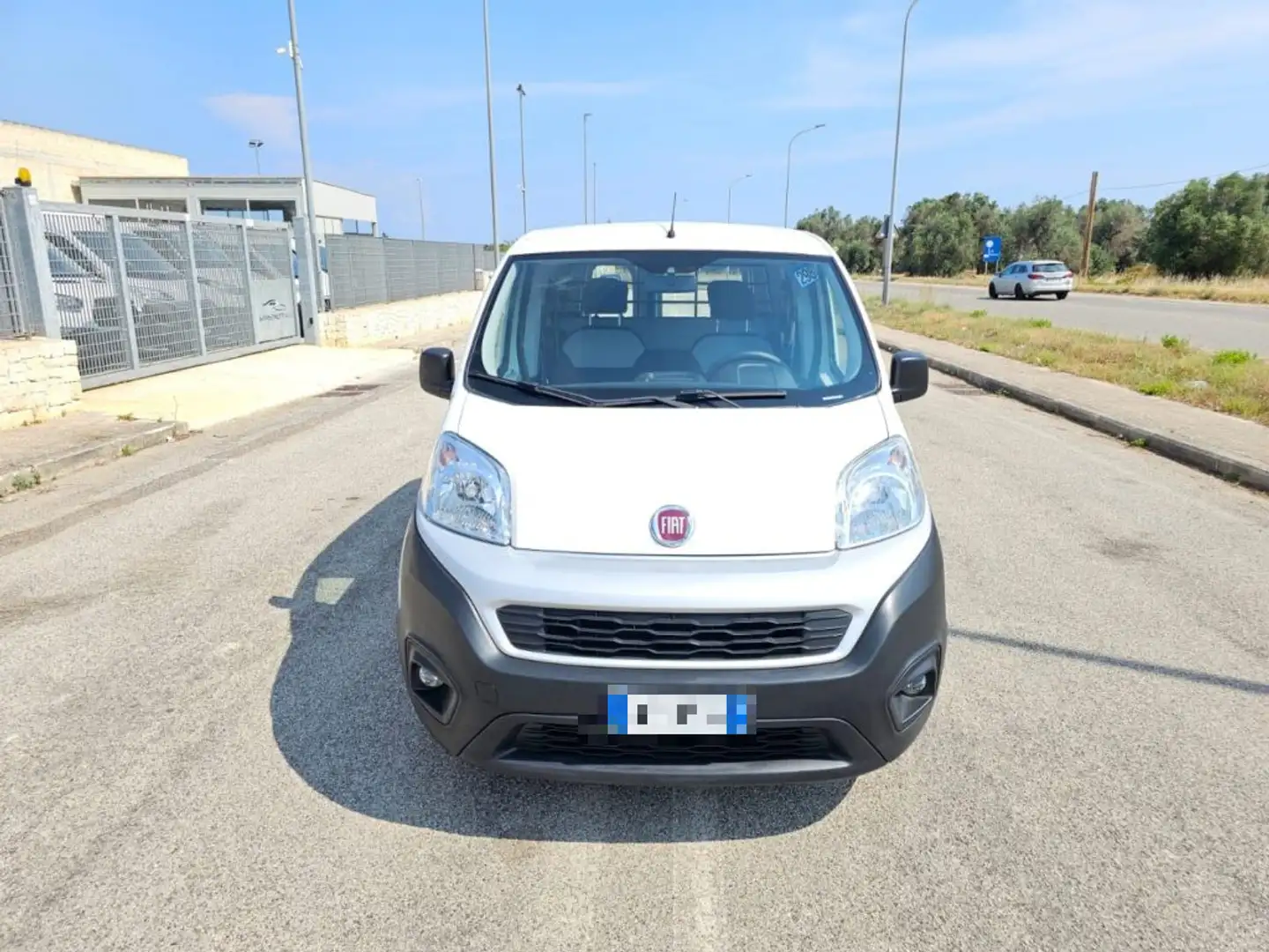 Fiat Fiorino 1.3 MJT 80CV Combinato 4 posti semivetrato Blanc - 2