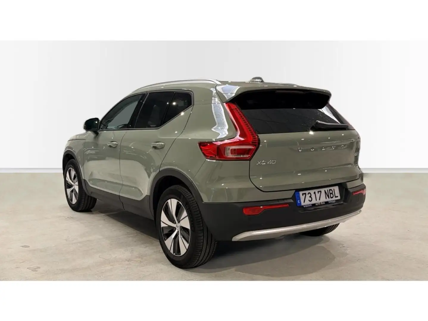 Volvo XC40 B3 Core Aut. Verde - 2