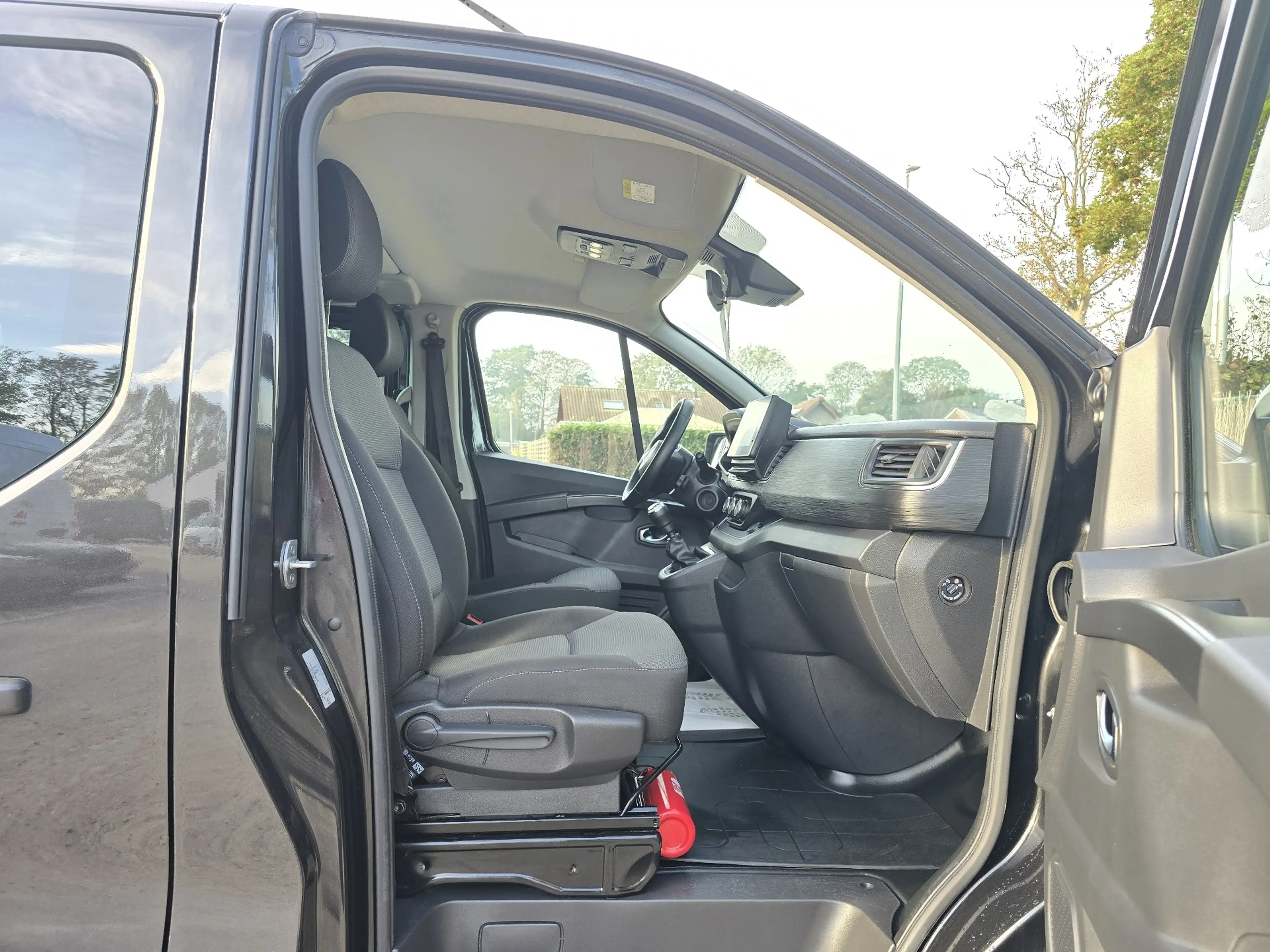 Nissan Primastar 2.0 dCi 30 L2H1 Tekna S/S — photo 8