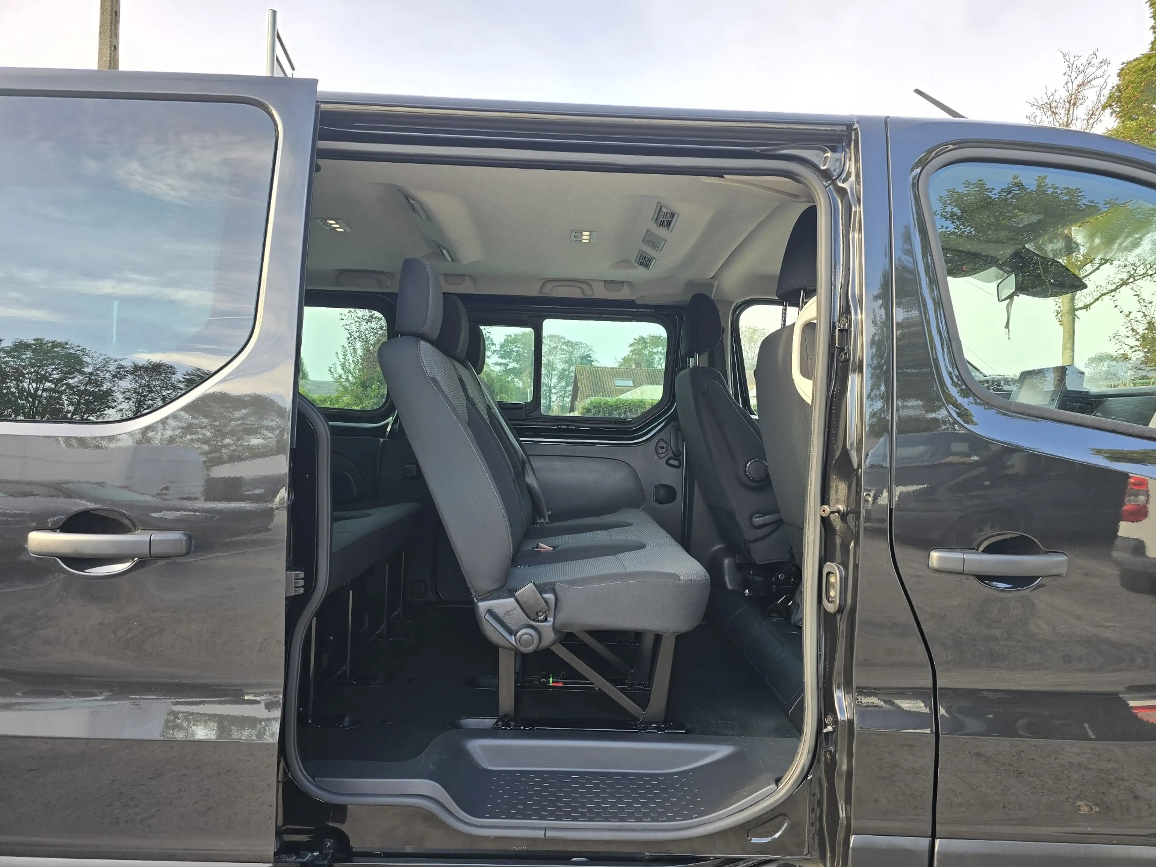 Nissan Primastar 2.0 dCi 30 L2H1 Tekna S/S — photo 11