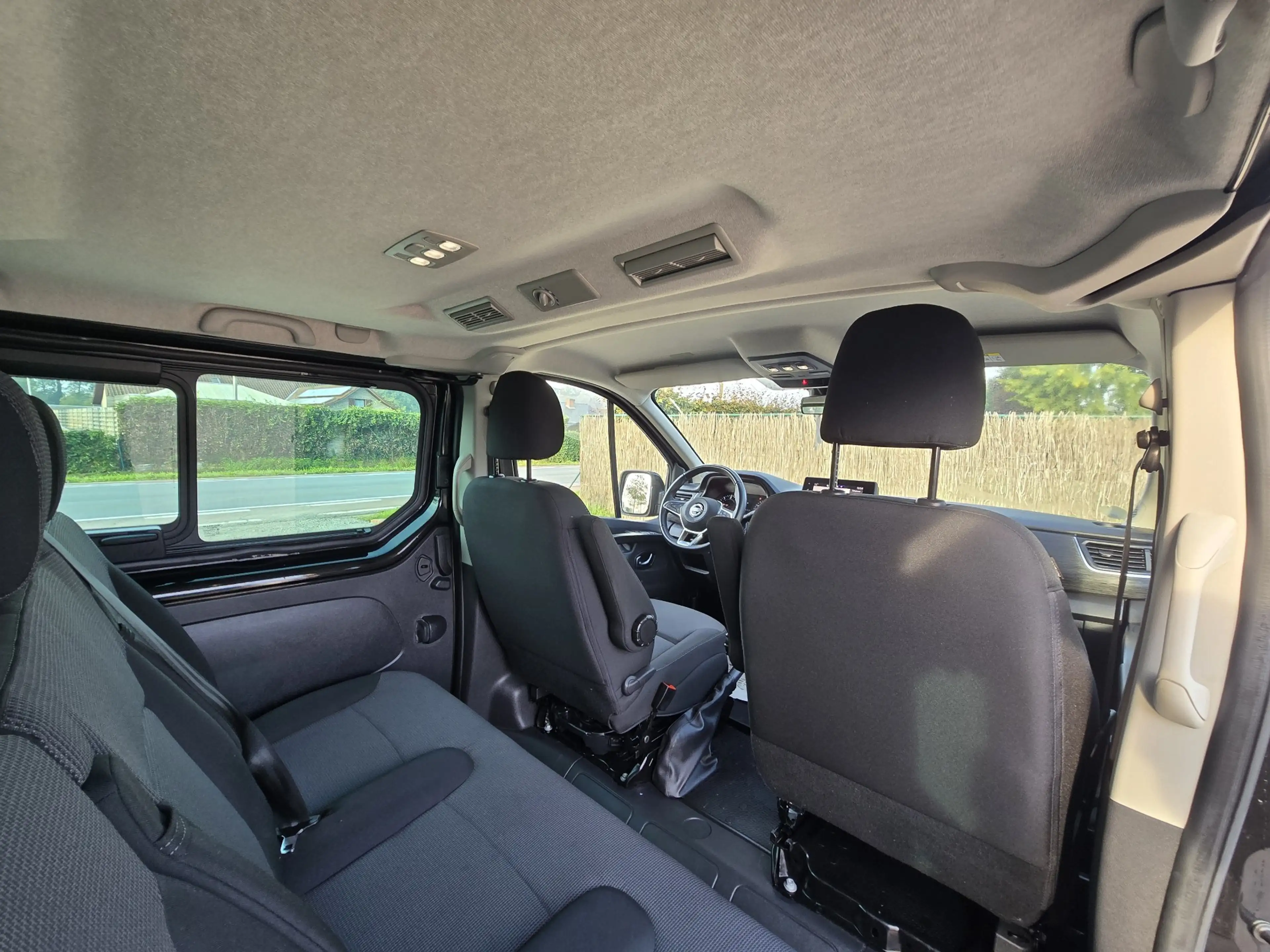 Nissan Primastar 2.0 dCi 30 L2H1 Tekna S/S — photo 13