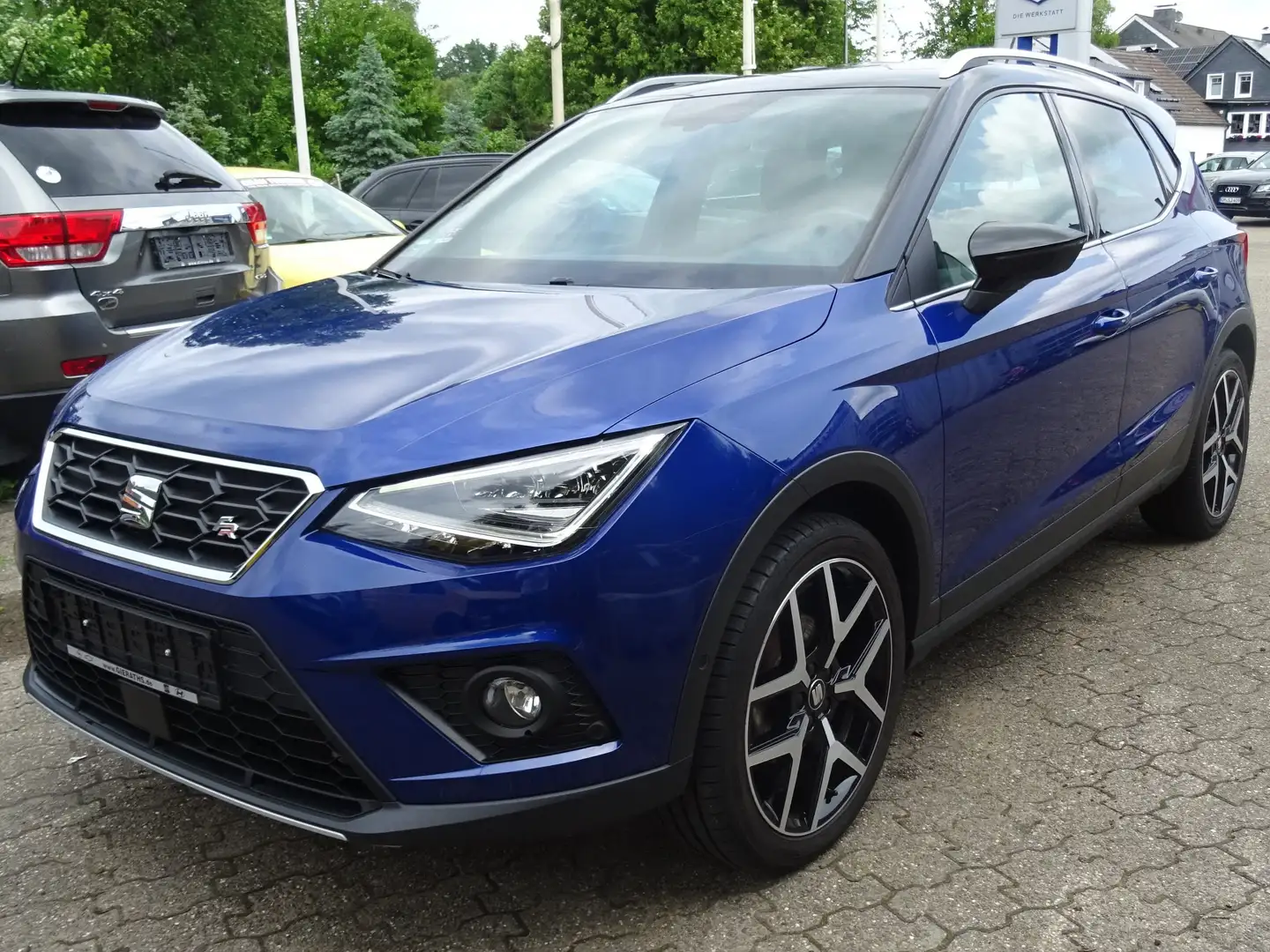 SEAT Arona FR DSG Modrá - 2