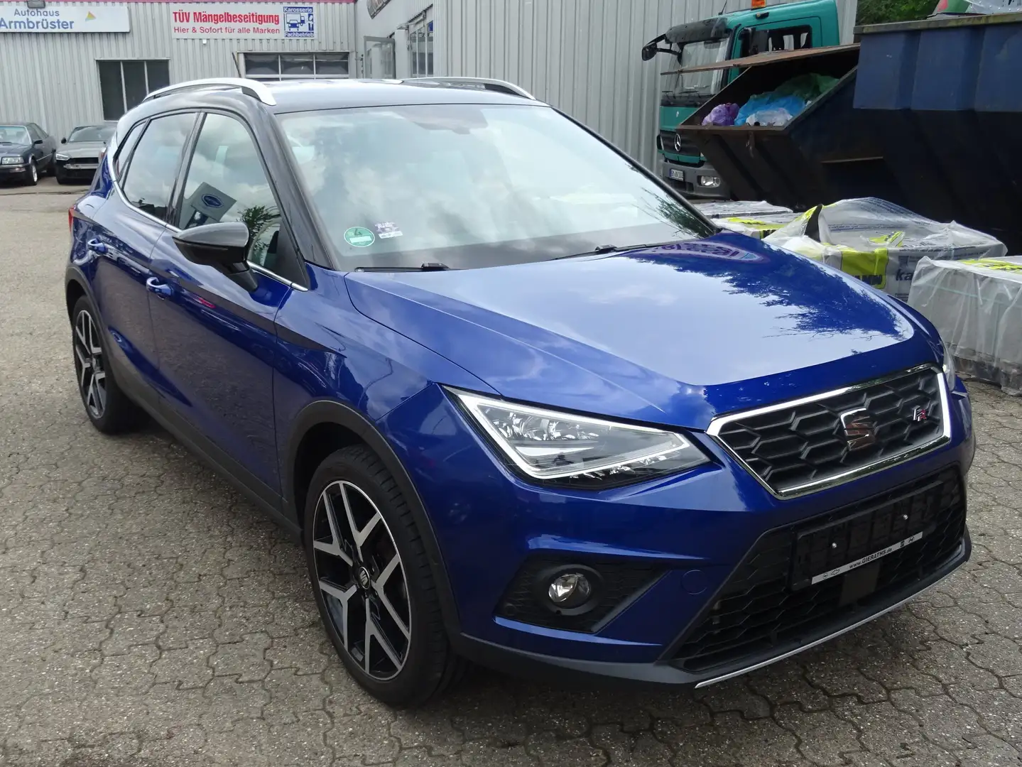 SEAT Arona FR DSG Modrá - 1