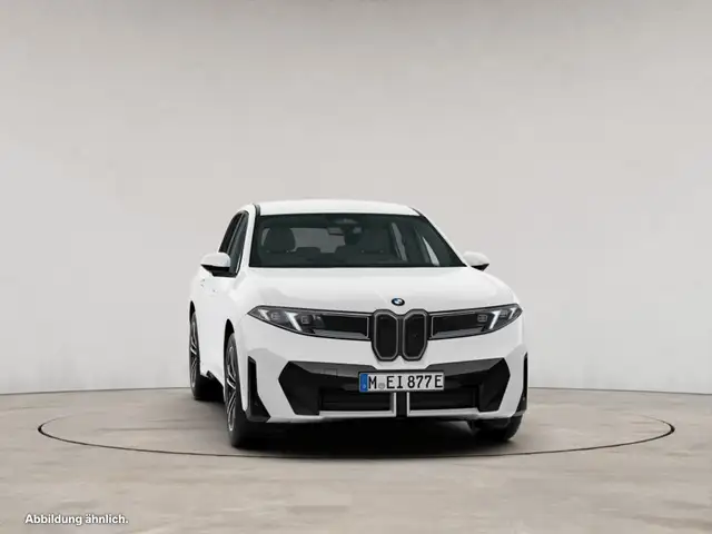 BMW Ix3 view 10