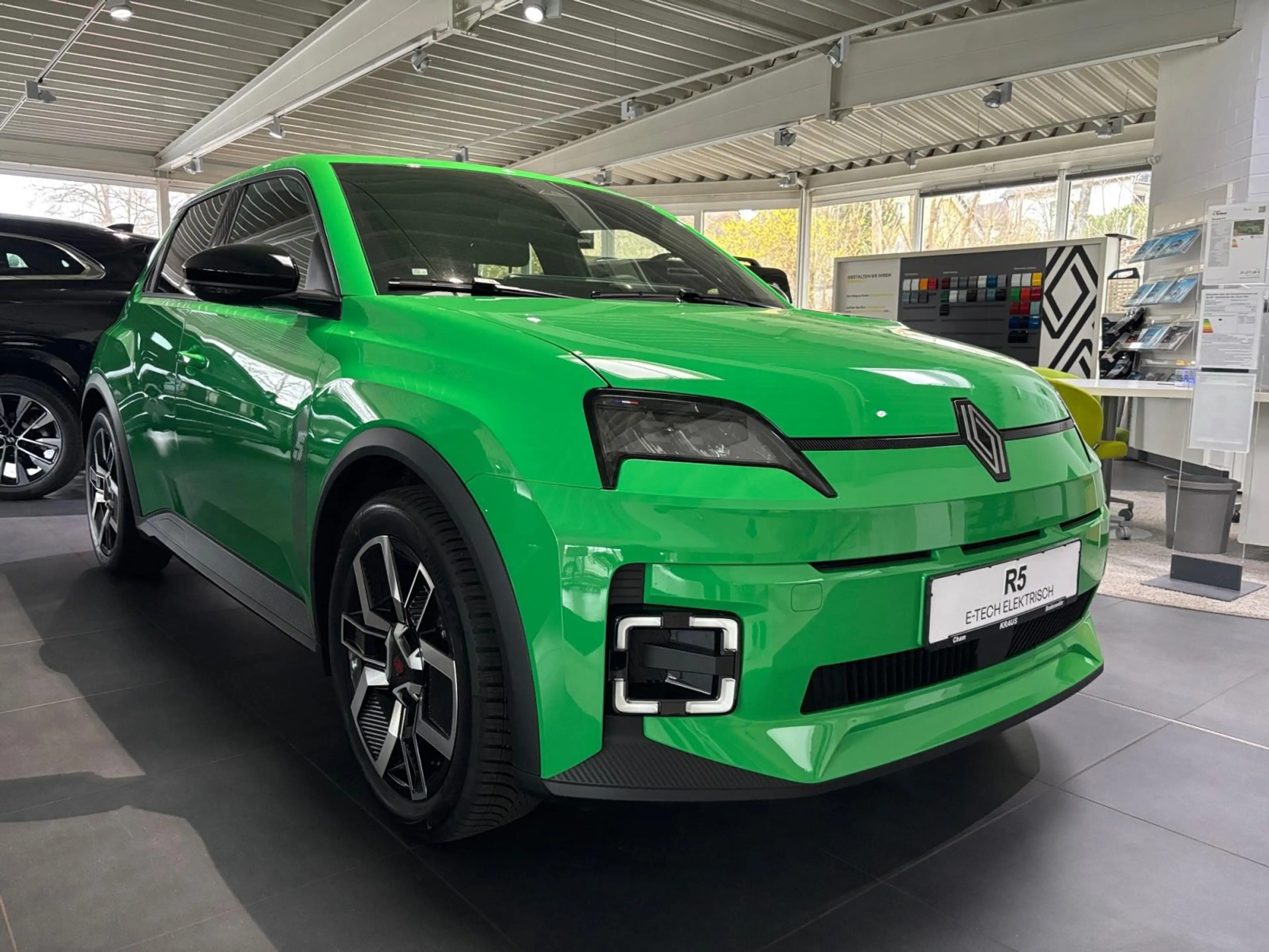 Renault R 5 R5 E-Tech 100% Electric Techno 150 Comfort Range — photo 3