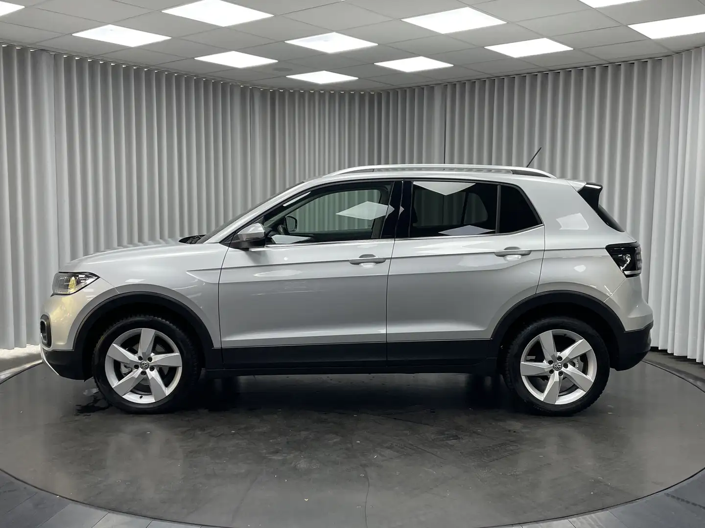 Volkswagen T-Cross 1.0 TSi / Aut. / LED / ACC / App / Clima / Cam Zilver - 2