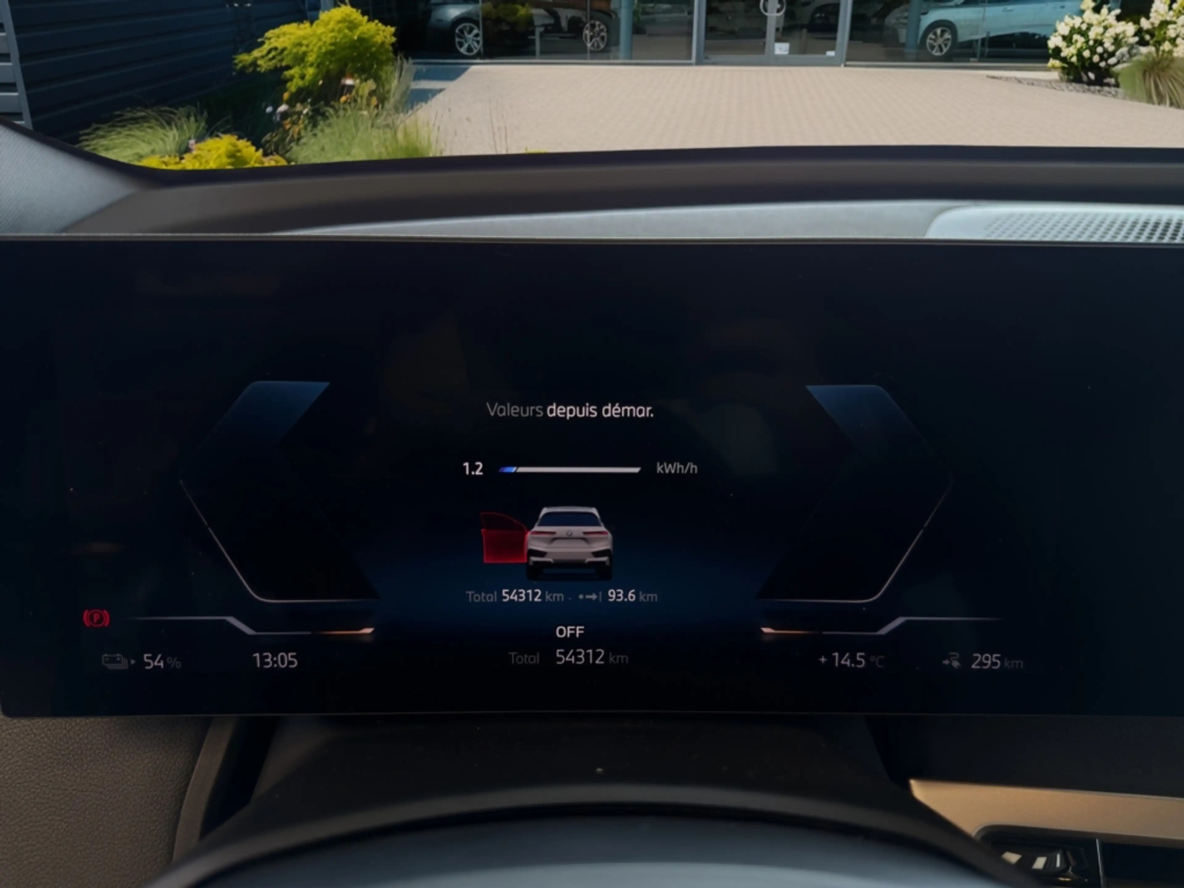 BMW iX xDrive50 M Sport PANO - HUD - 360° — photo 13