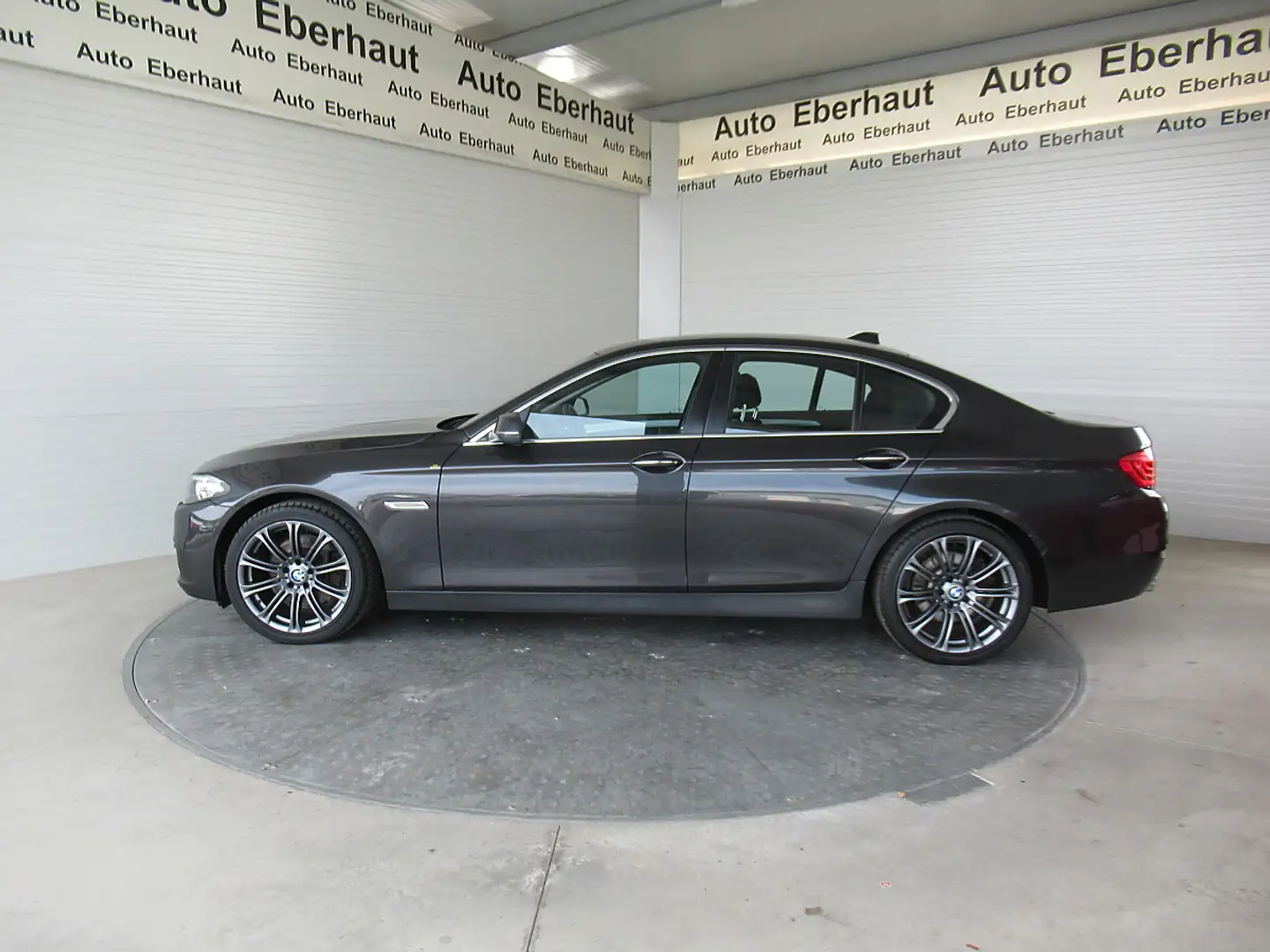 BMW 525 d xDrive Österreich-Paket Aut. *Xenon *Navi *Sp... Grau - 2
