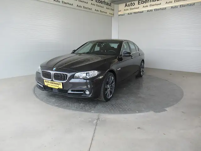 BMW 525 d xDrive Österreich-Paket Aut. *Xenon *Navi *Sp...