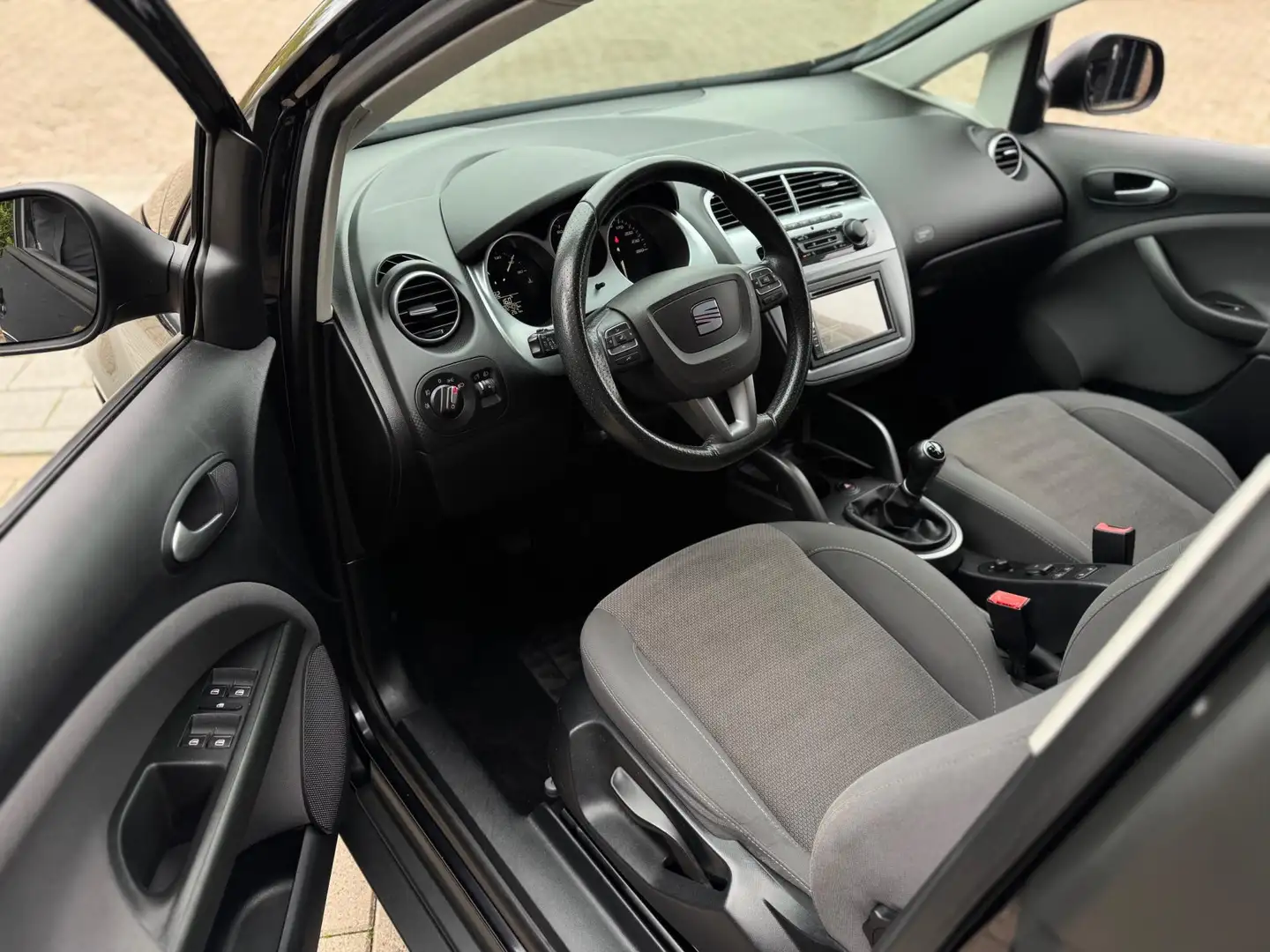 SEAT Altea XL 1.8 TFSI Style zeer nette Airco Navi Cruise Contro Schwarz - 2