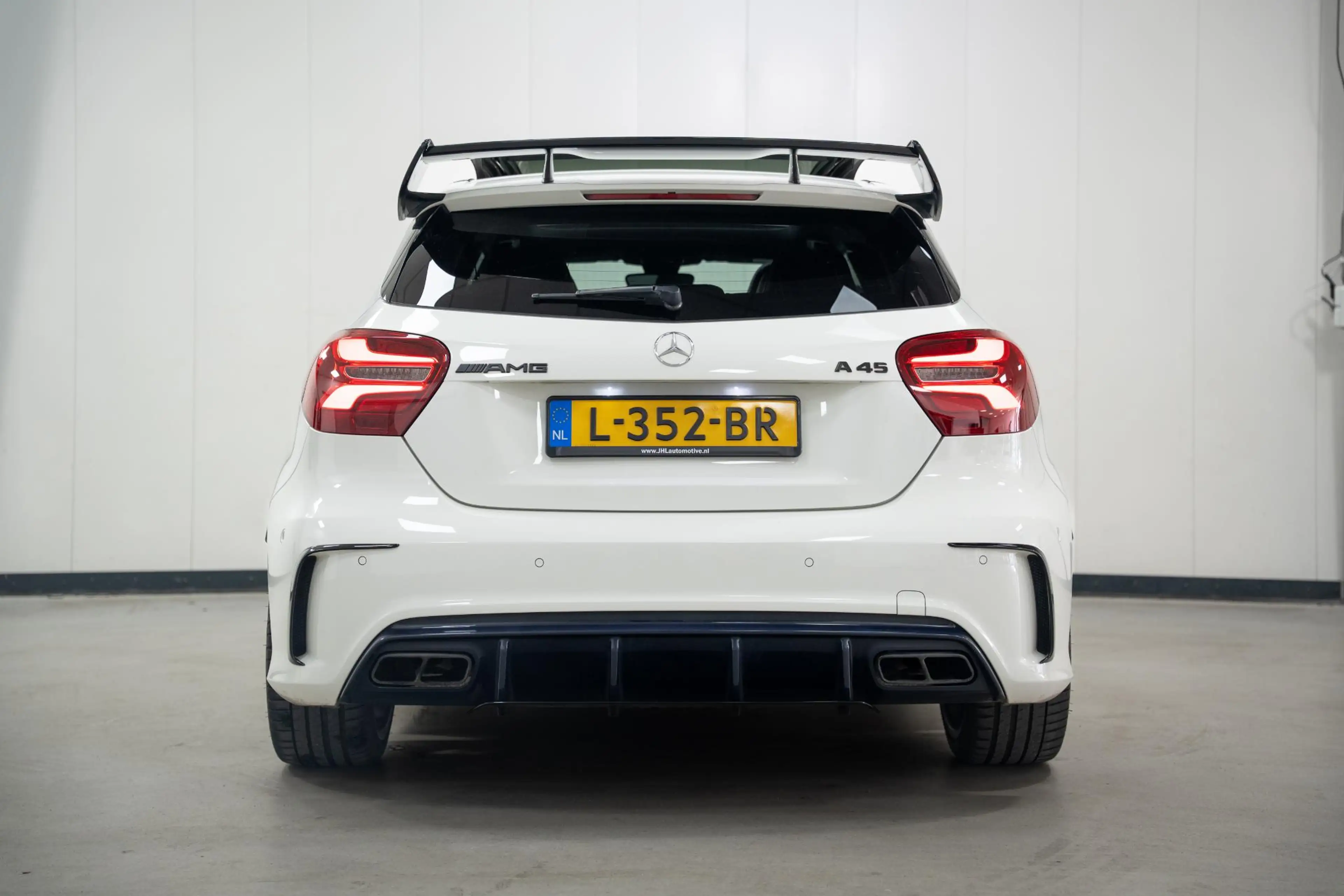 Mercedes-Benz A 45 AMG 4MATIC*381PK*FACELIFT*AERO*PANO*KUIPST*FULL — photo 19