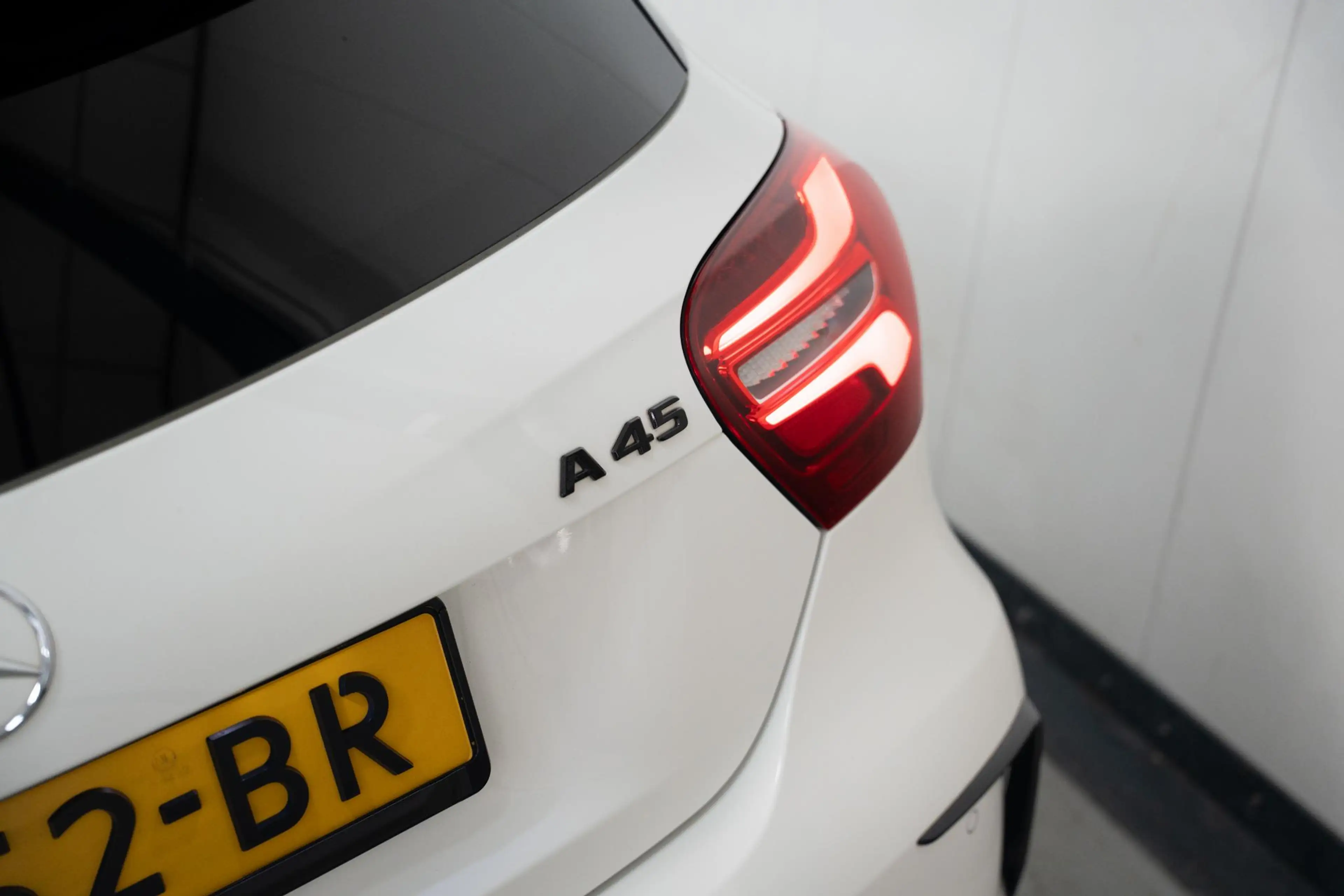 Mercedes-Benz A 45 AMG 4MATIC*381PK*FACELIFT*AERO*PANO*KUIPST*FULL — photo 43