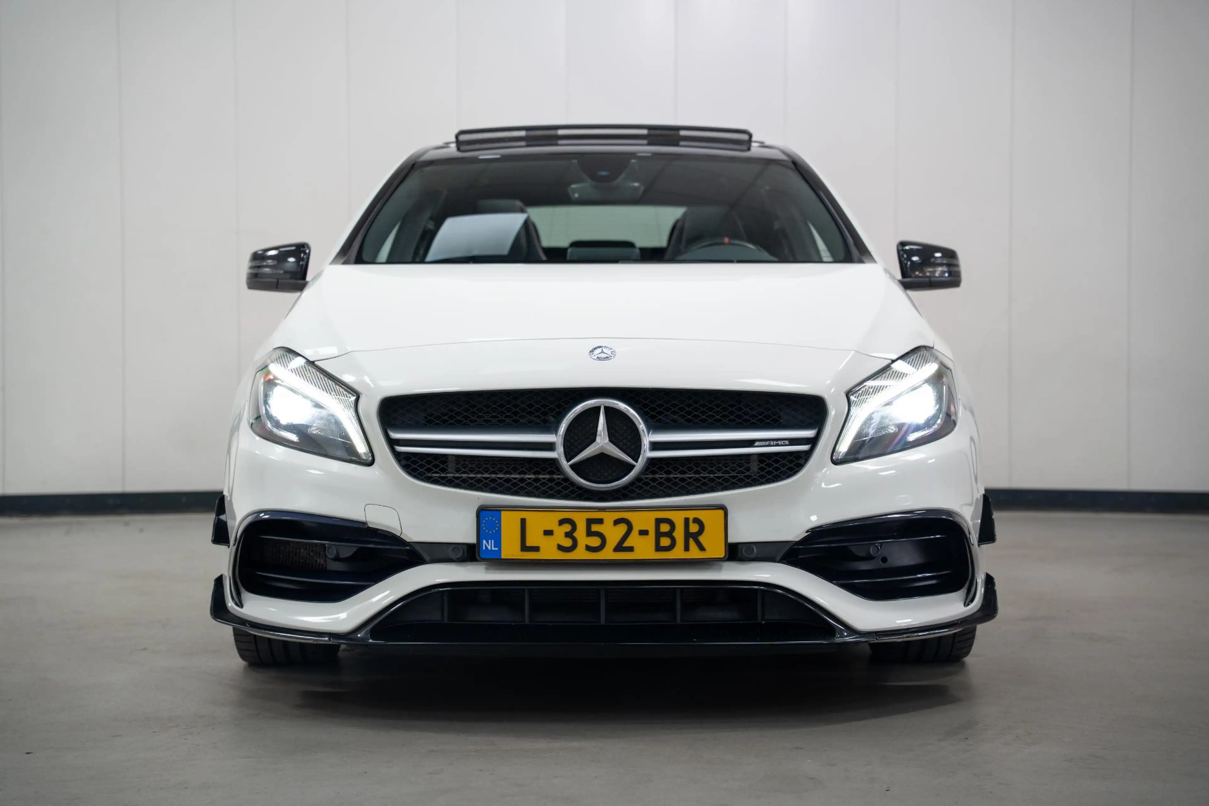 Mercedes-Benz A 45 AMG 4MATIC*381PK*FACELIFT*AERO*PANO*KUIPST*FULL — photo 18
