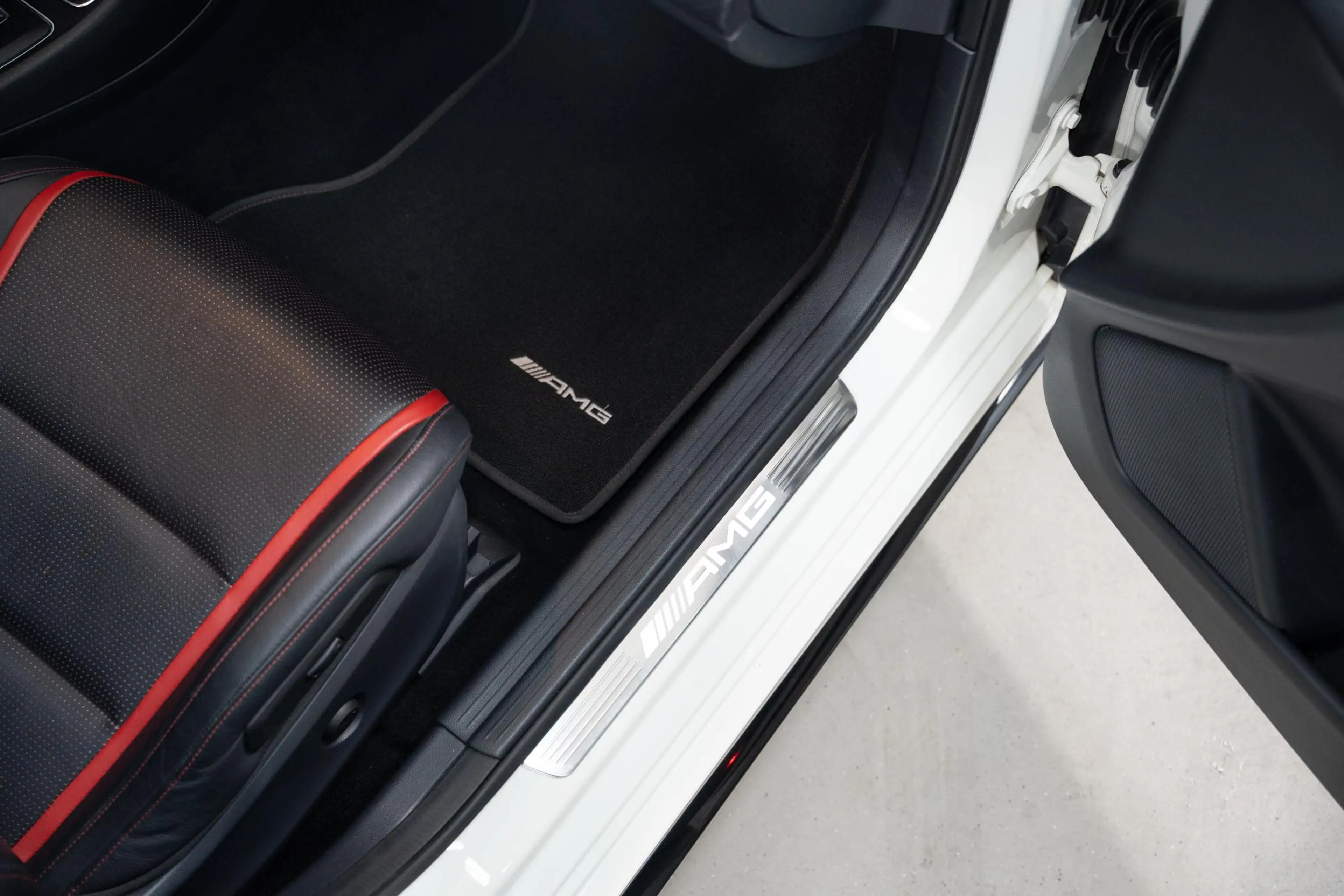 Mercedes-Benz A 45 AMG 4MATIC*381PK*FACELIFT*AERO*PANO*KUIPST*FULL — photo 41
