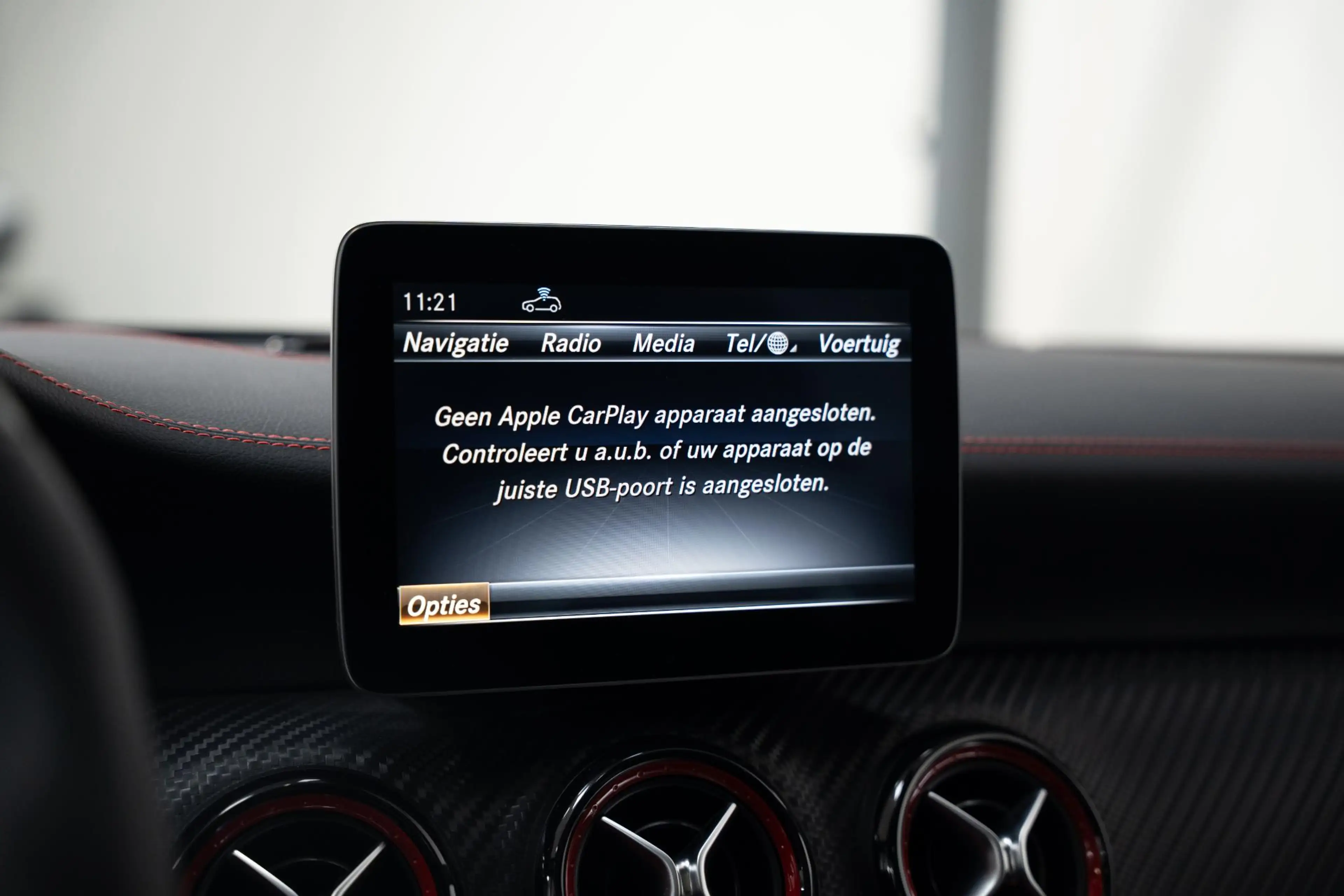 Mercedes-Benz A 45 AMG 4MATIC*381PK*FACELIFT*AERO*PANO*KUIPST*FULL — photo 12