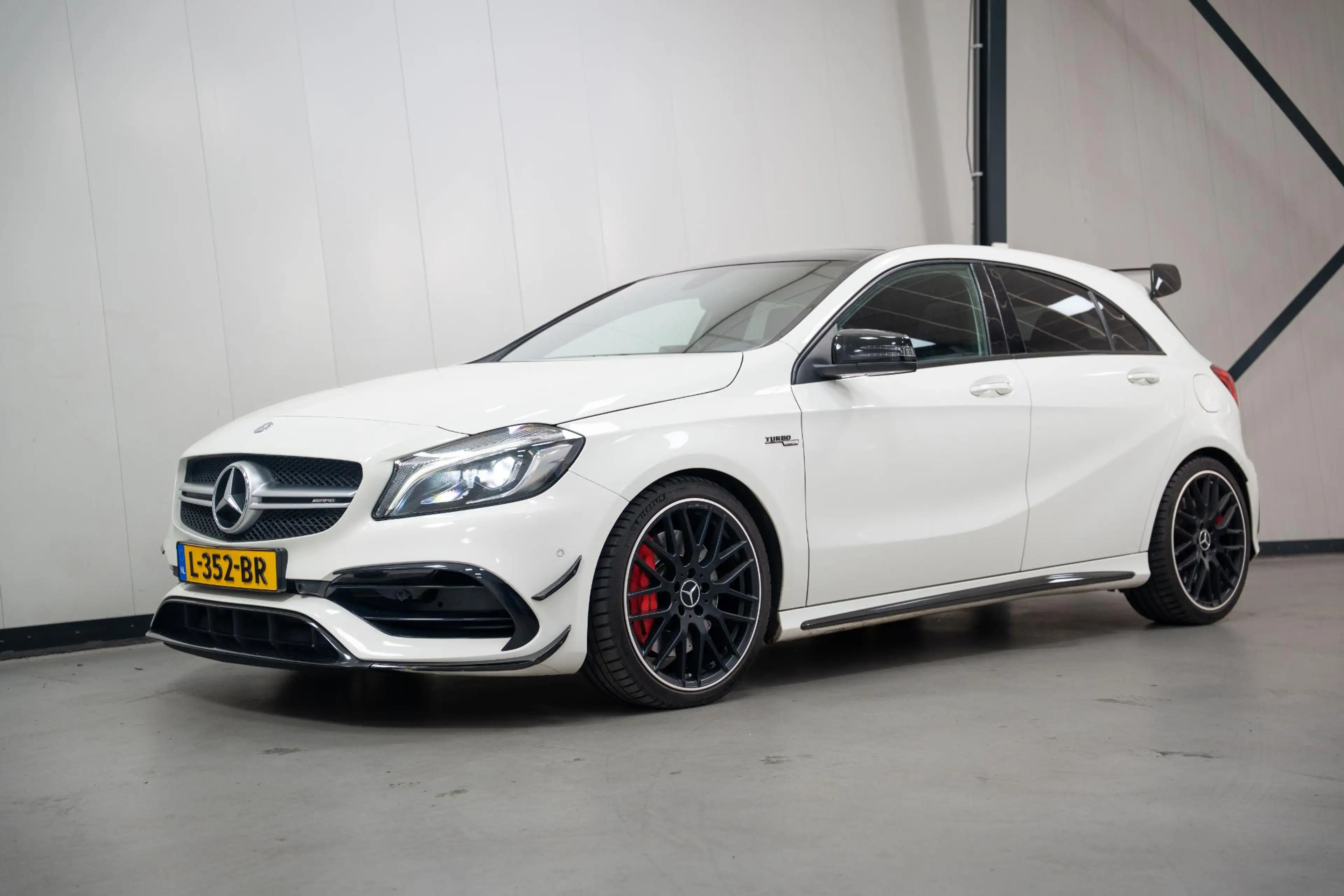 Mercedes-Benz A 45 AMG 4MATIC*381PK*FACELIFT*AERO*PANO*KUIPST*FULL — photo 27