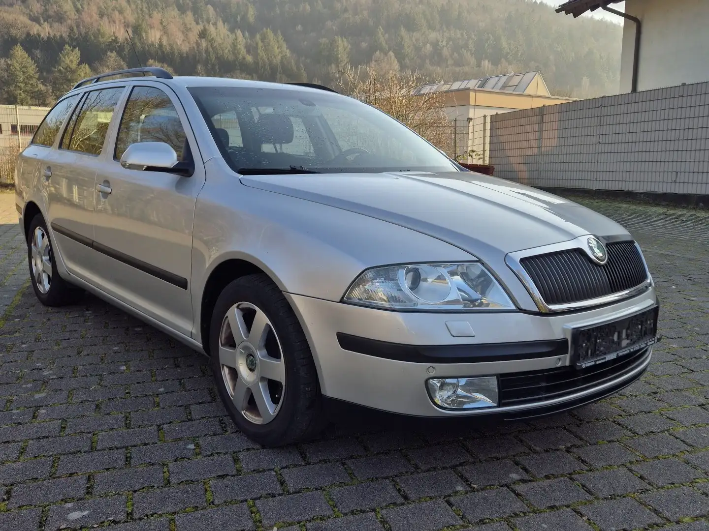 Skoda Octavia Combi 1.6 FSI Elegance - 1