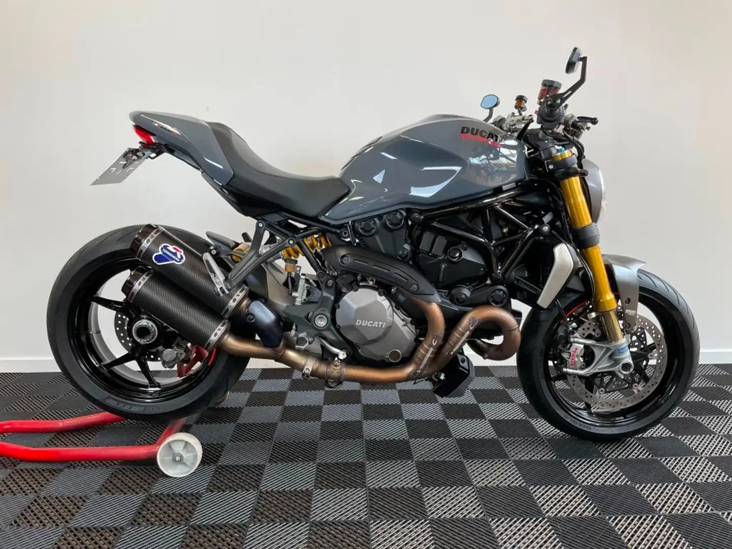 Ducati Monster 1200 S + TERMIGNONI + RK APPROVED Gris - 1