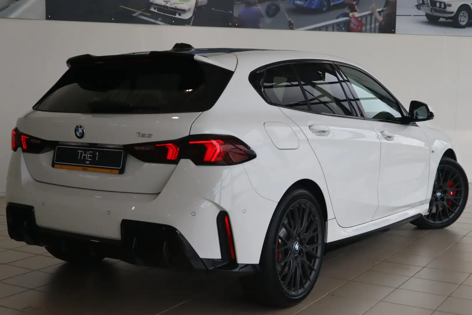 BMW 123 1 Serie xDrive 5-deurs | M Sportpakket Pro | Alcan Wit - 2