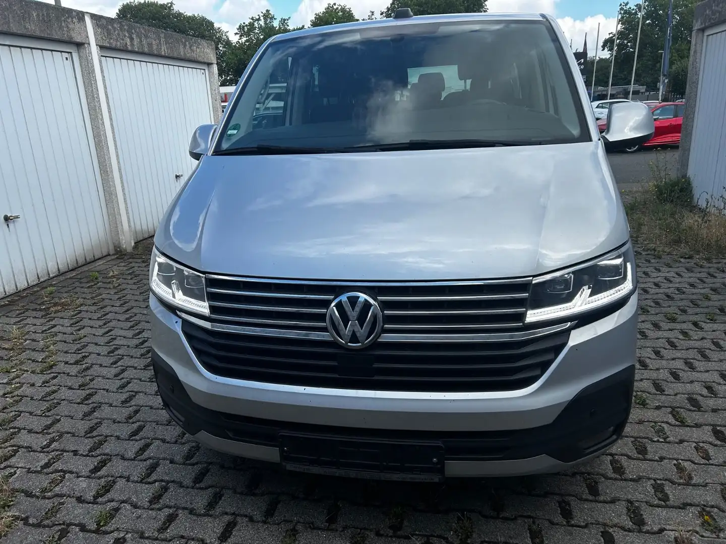 Volkswagen T6 Caravelle 2.0 TDI Klimatronic  9Sitze LED Gris - 2