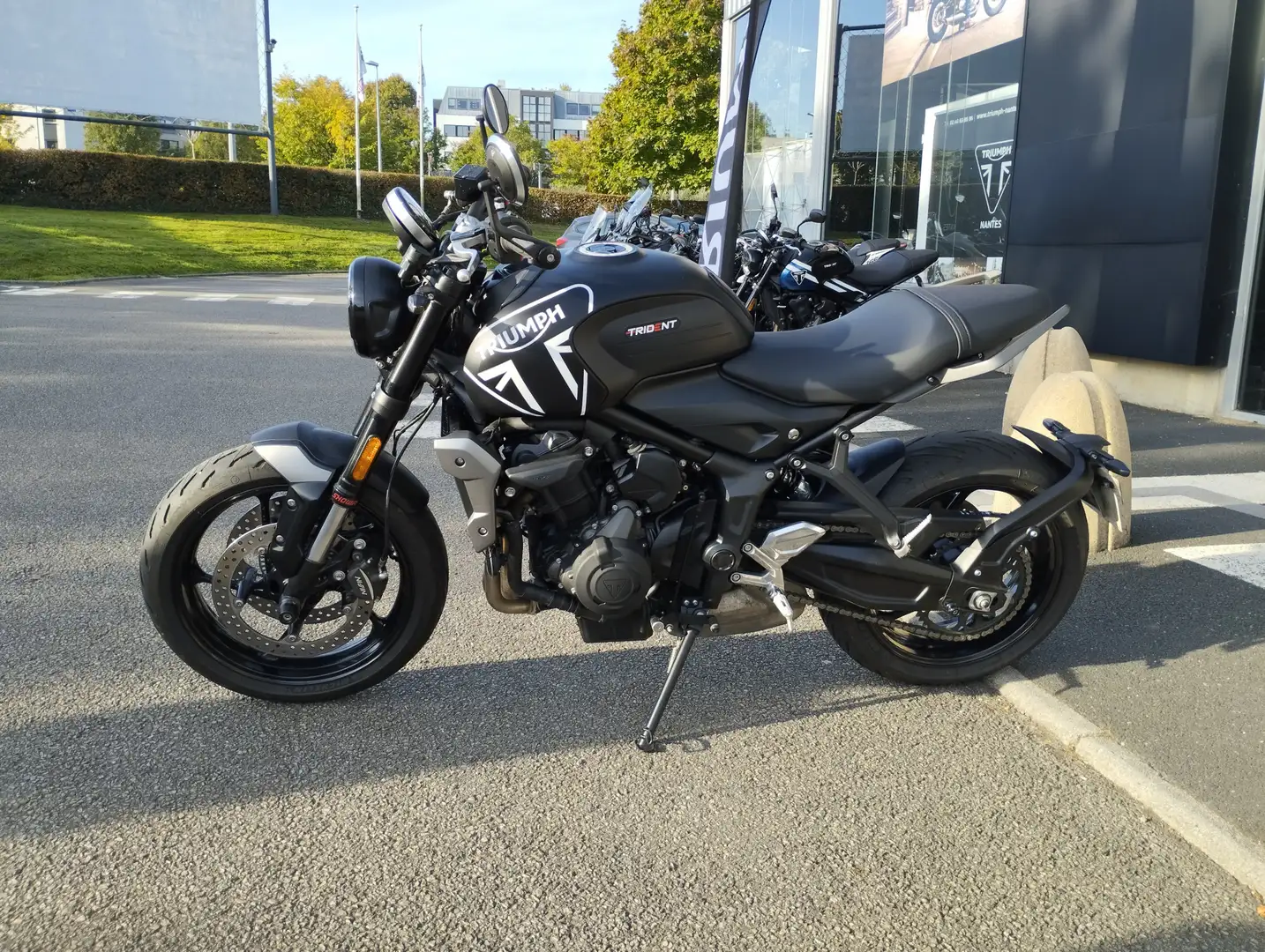 Triumph Trident 660 Schwarz - 2