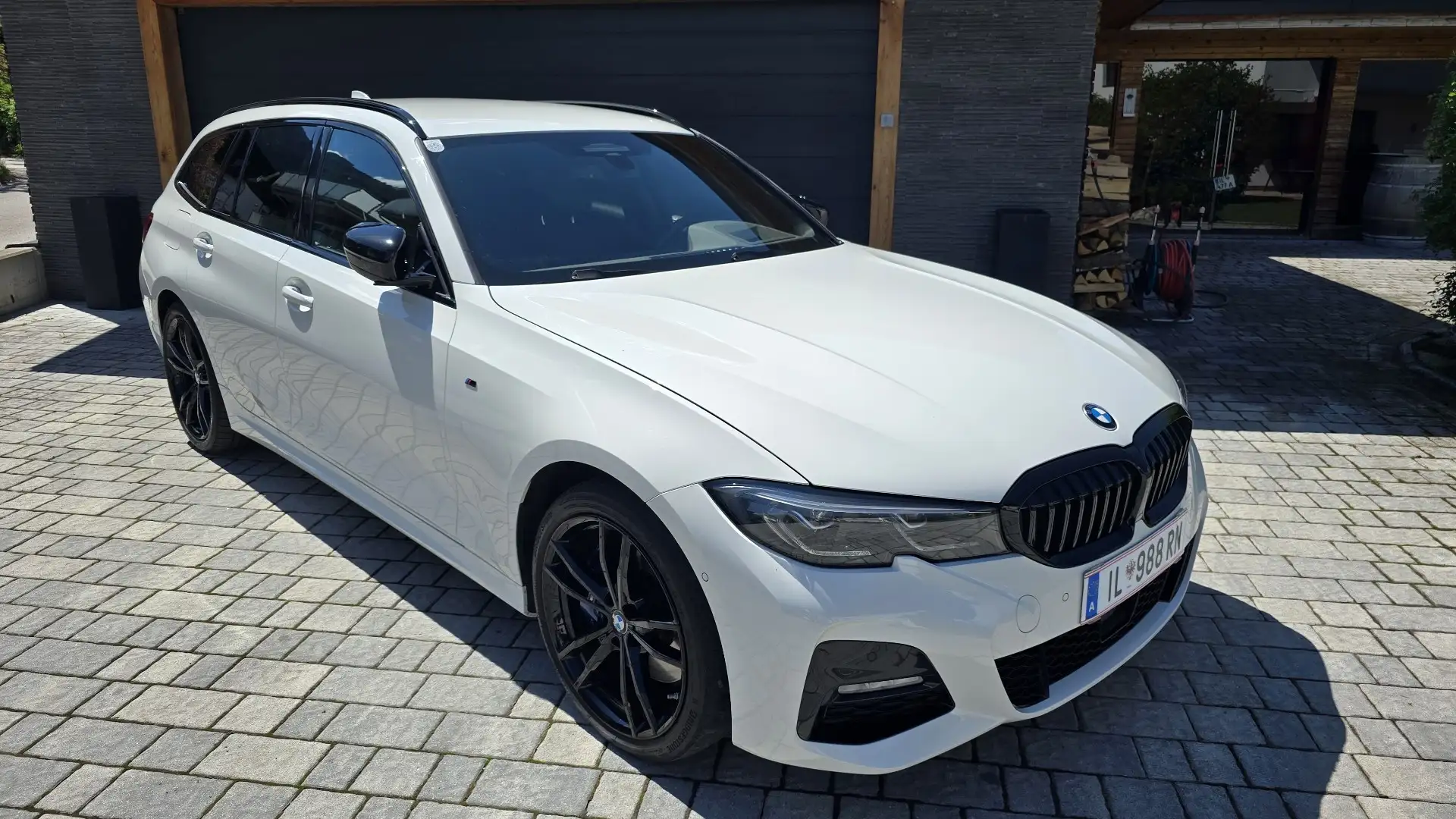 BMW 330 330e Touring Aut., HeadUp, Garantie, Spurhaltea. Weiß - 2