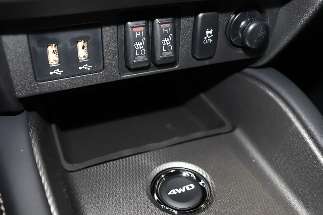 Mitsubishi RVR снимка Mitsubishi RVR