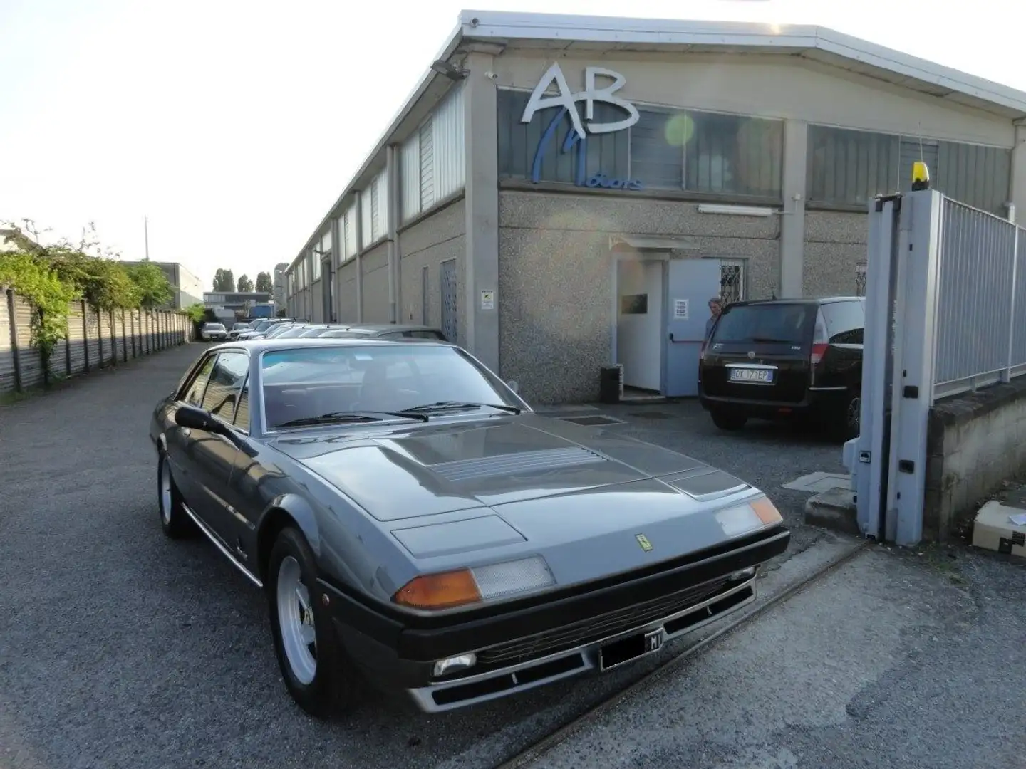 Ferrari 400 i *TARGHE E DOCUMENTI ORIGINALI* *UNIPROPRIETARIO* Gris - 1